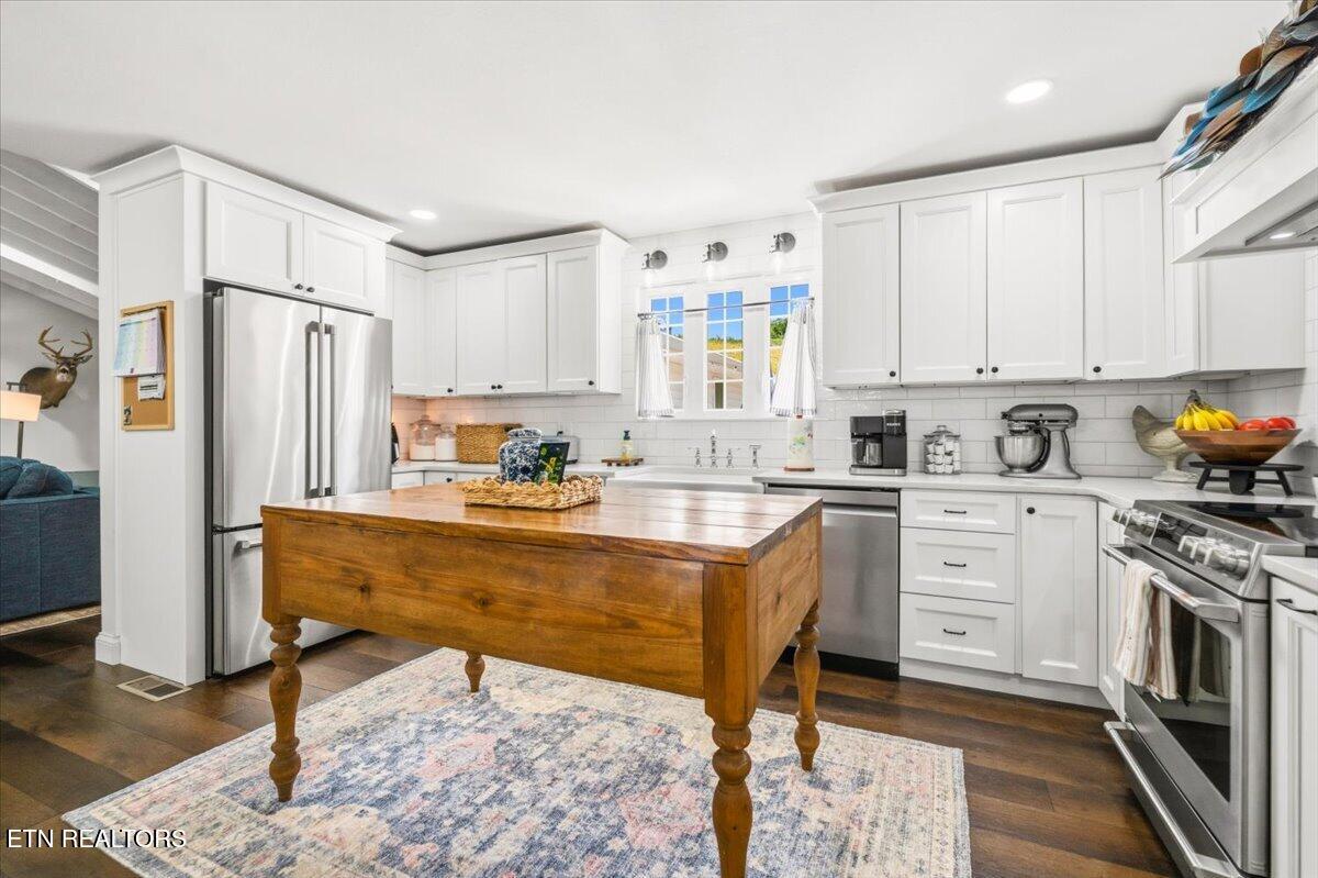 211 Pump Hollow Road Speedwell TN 37870