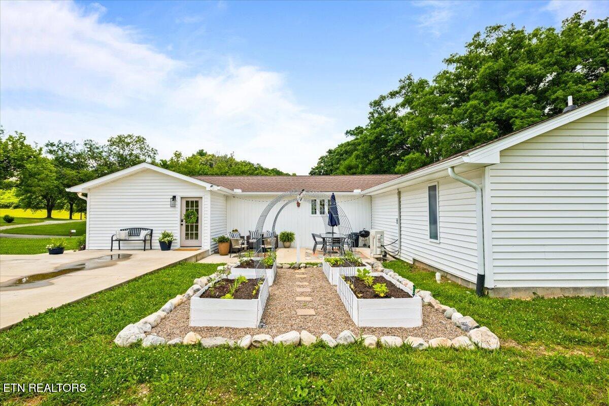 211 Pump Hollow Road Speedwell TN 37870