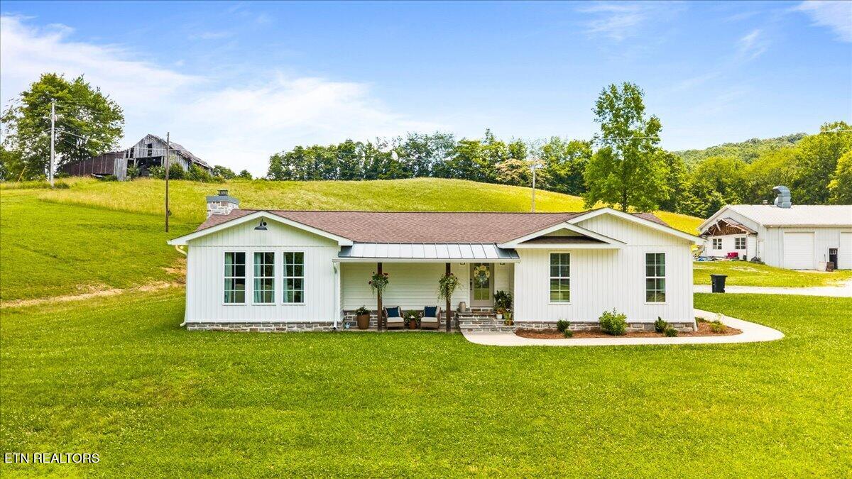 211 Pump Hollow Road Speedwell TN 37870