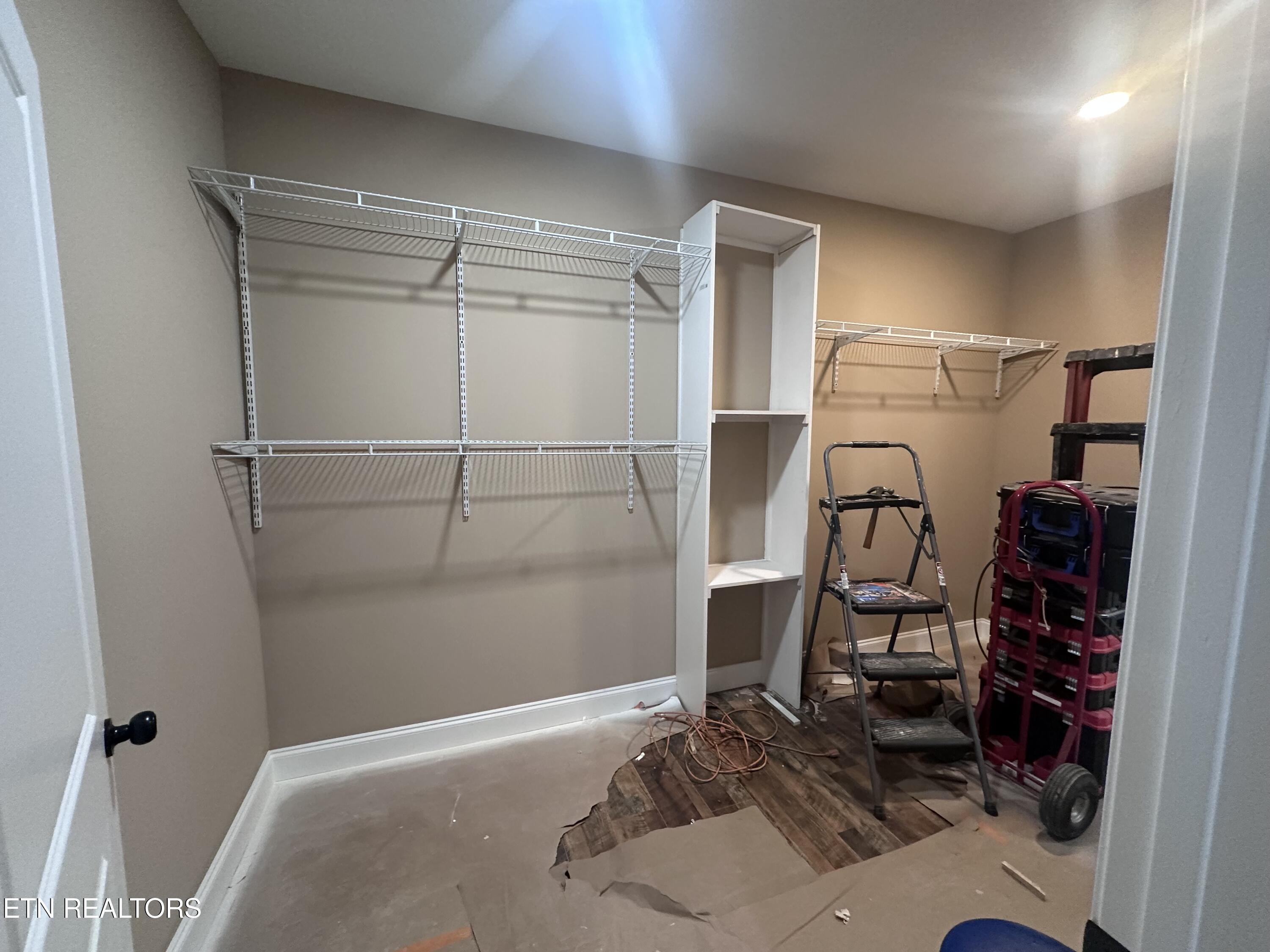 568 Low Valley Road Dandridge TN 37725