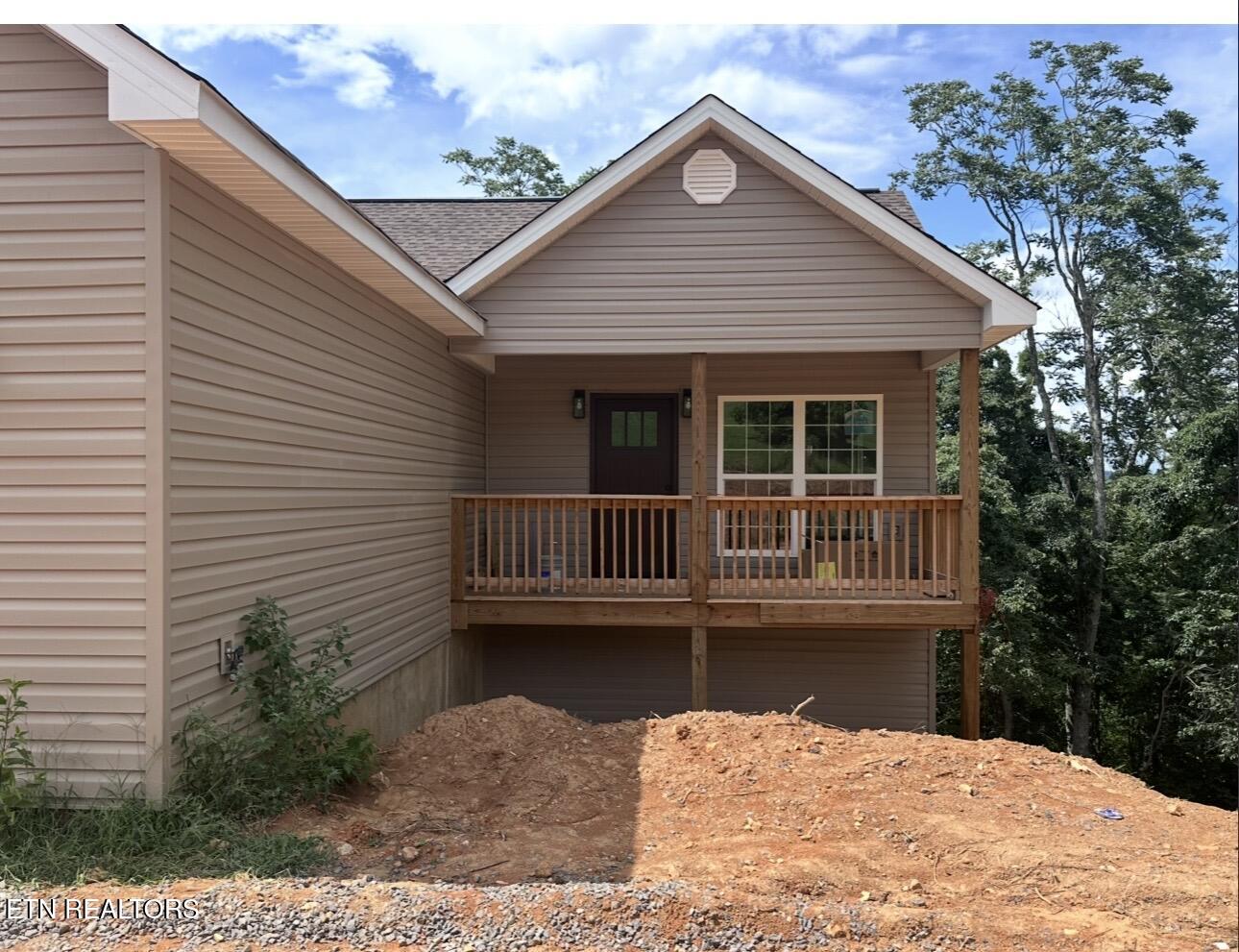 568 Low Valley Road Dandridge TN 37725