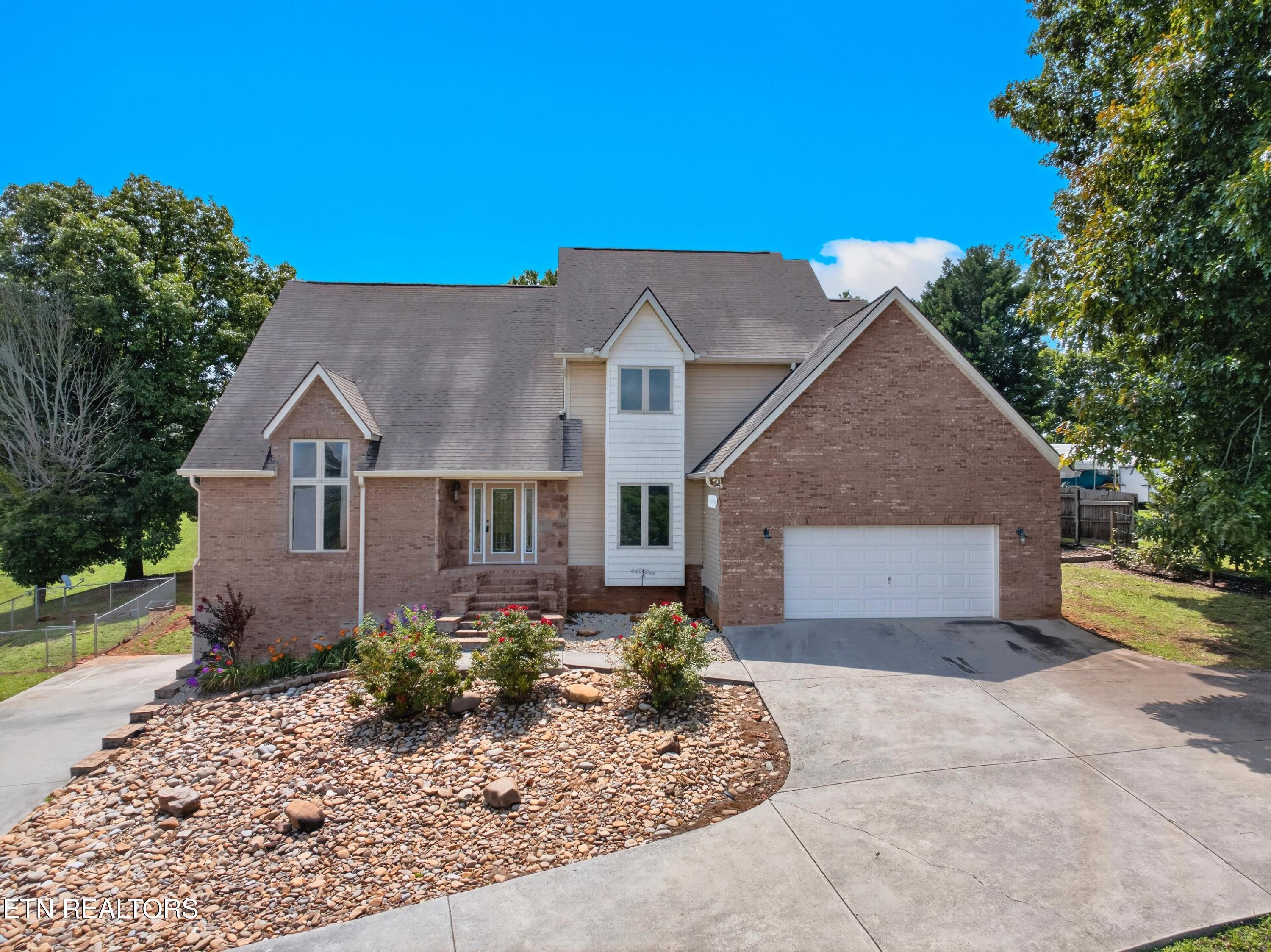219 Sullivan Pointe Dandridge TN 37725