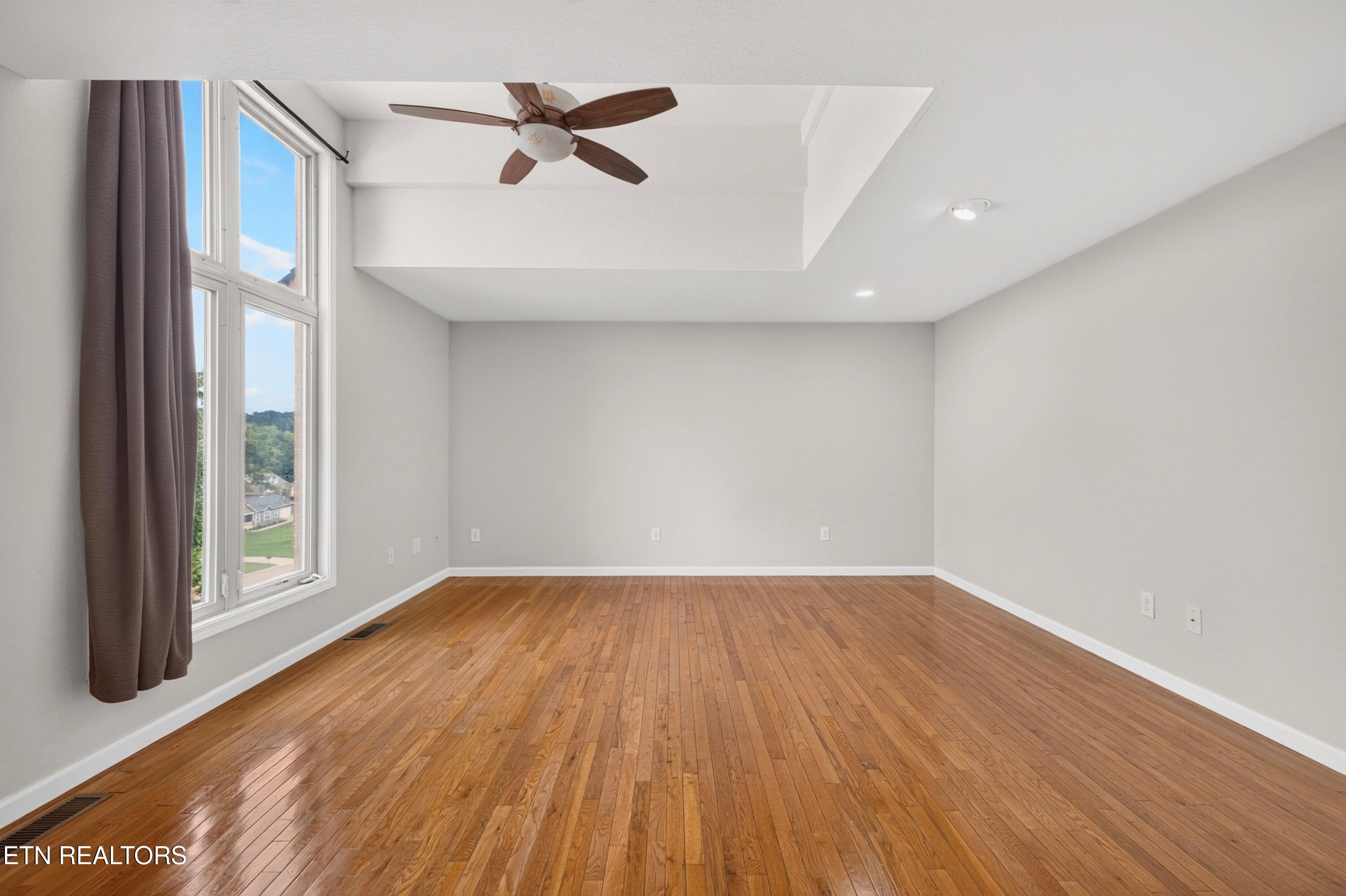 219 Sullivan Pointe Dandridge TN 37725