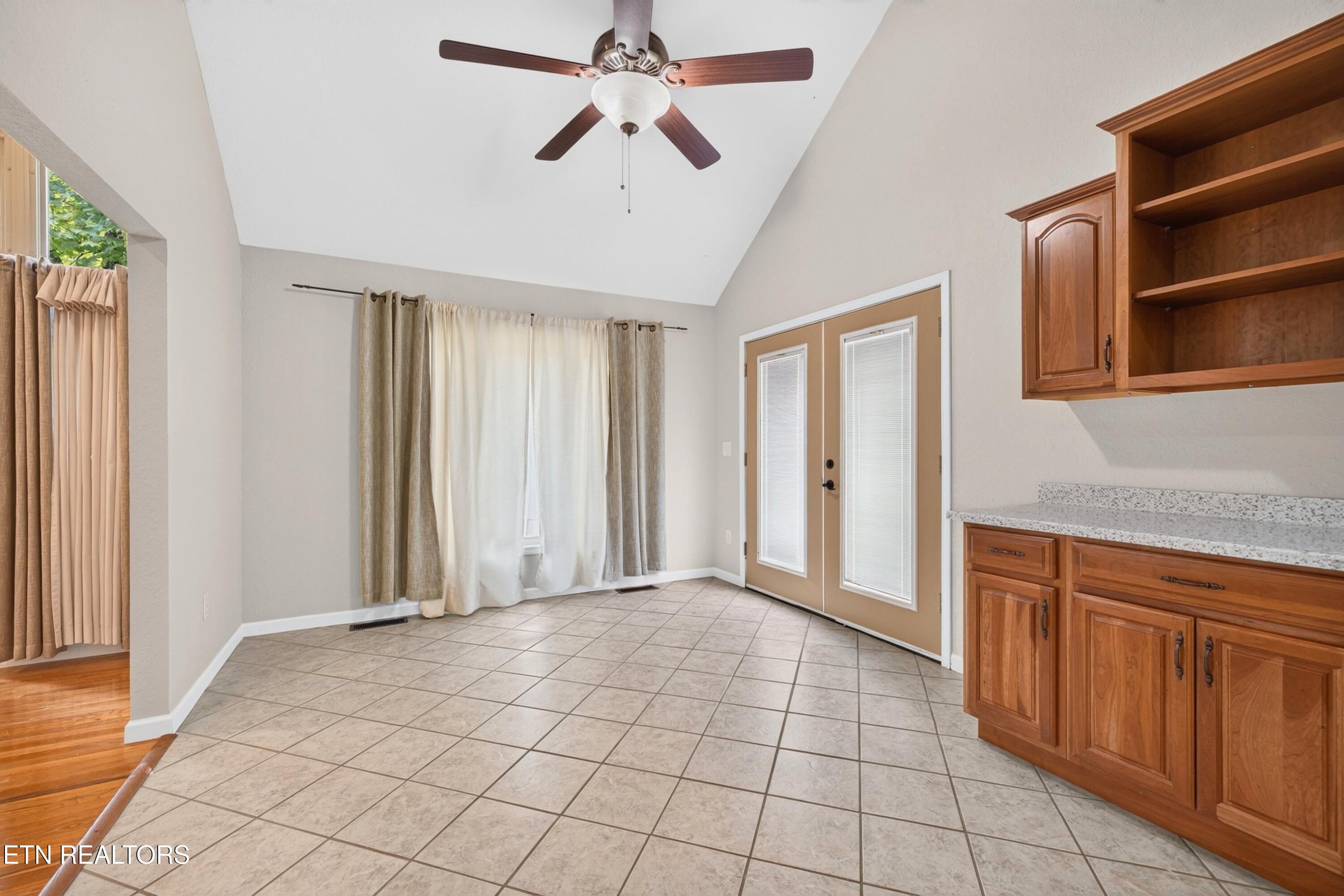 219 Sullivan Pointe Dandridge TN 37725