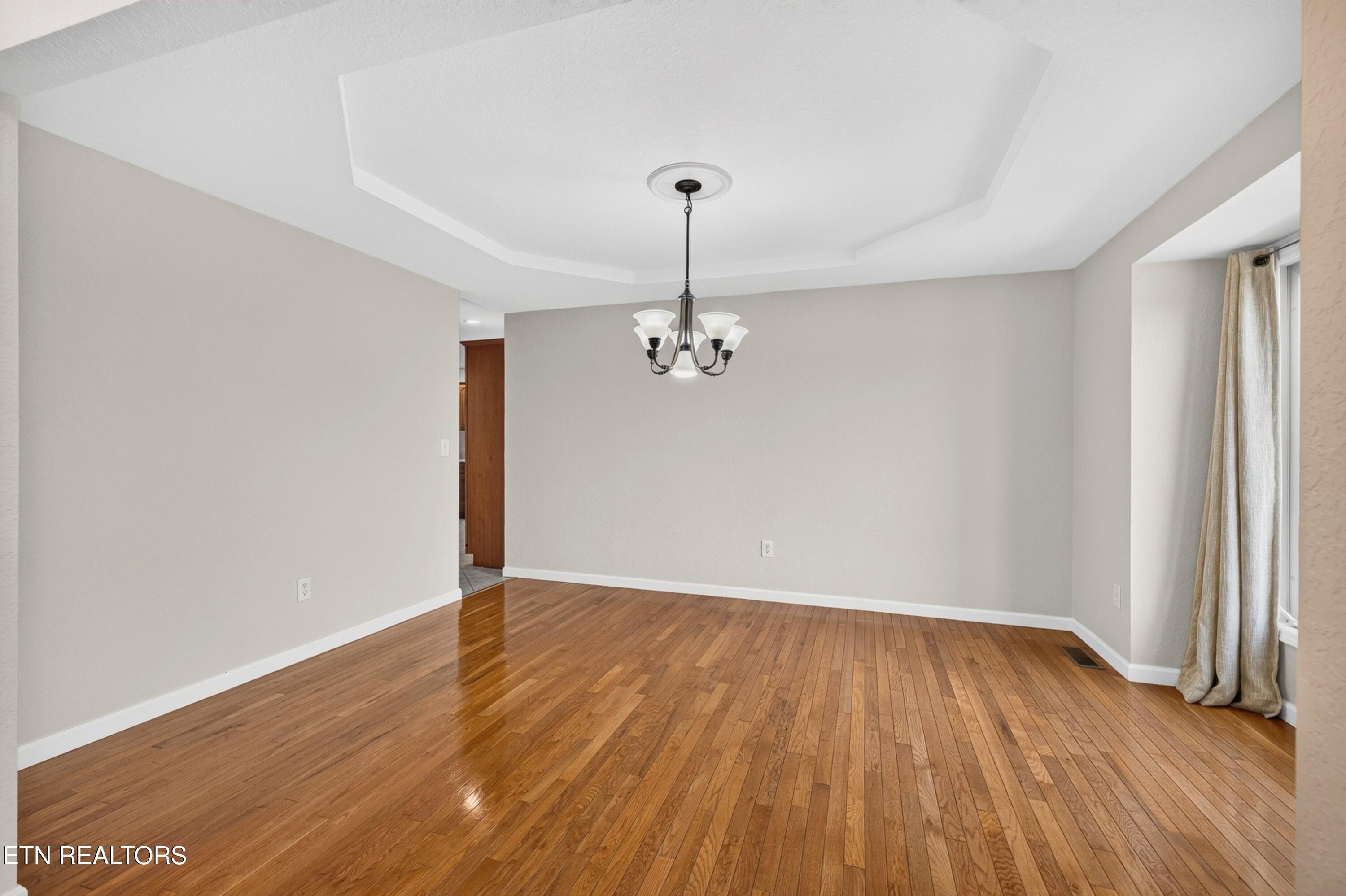 219 Sullivan Pointe Dandridge TN 37725