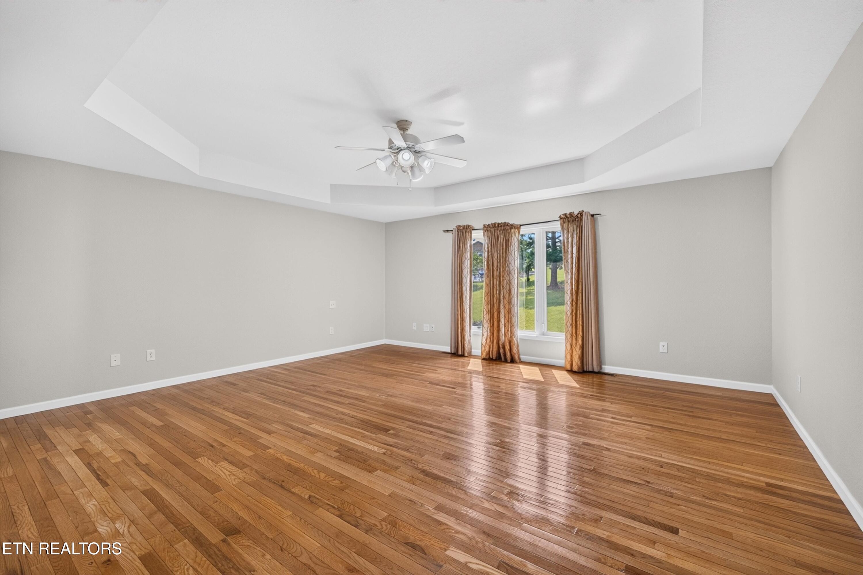 219 Sullivan Pointe Dandridge TN 37725