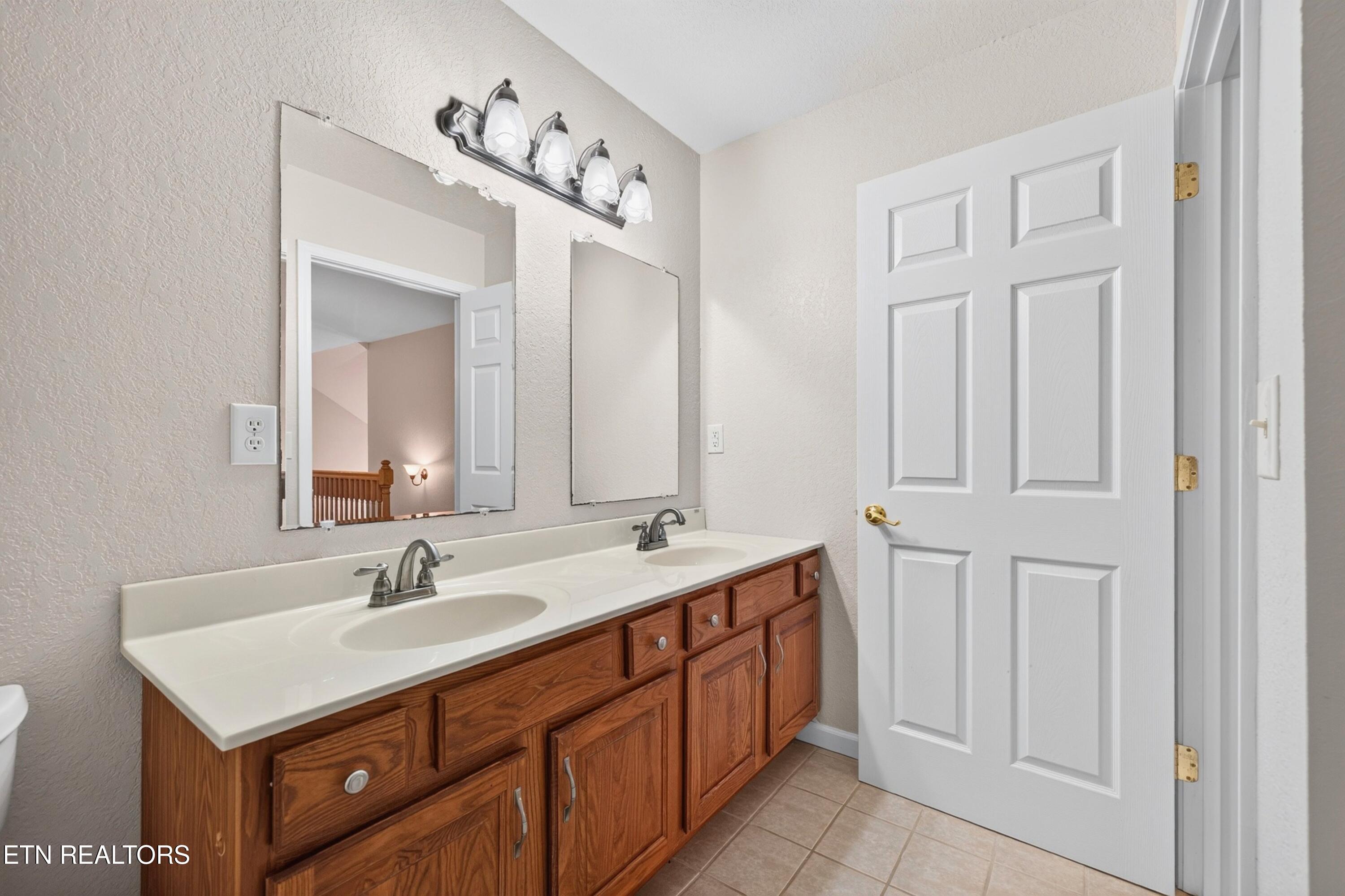 219 Sullivan Pointe Dandridge TN 37725