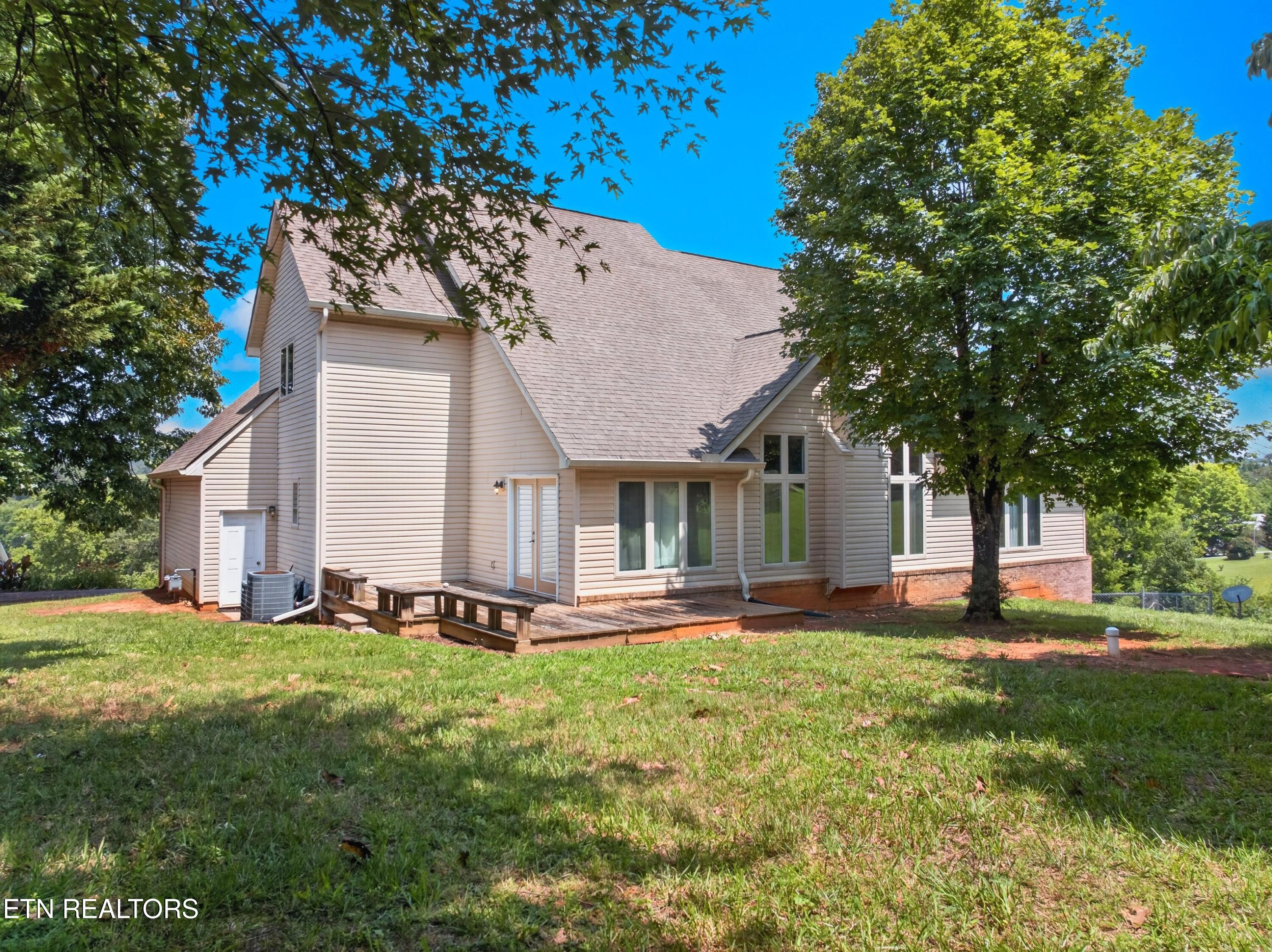 219 Sullivan Pointe Dandridge TN 37725