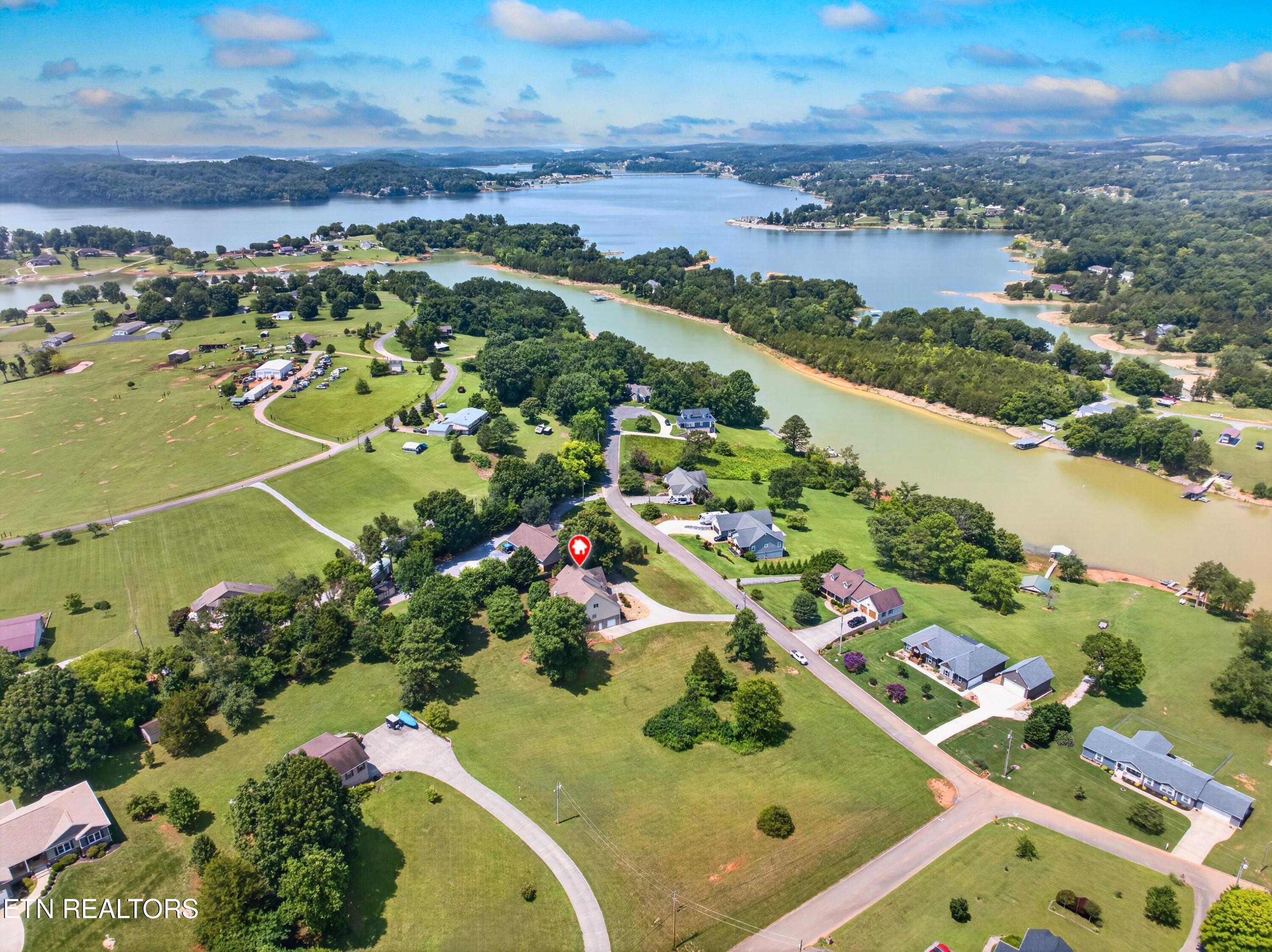 219 Sullivan Pointe Dandridge TN 37725
