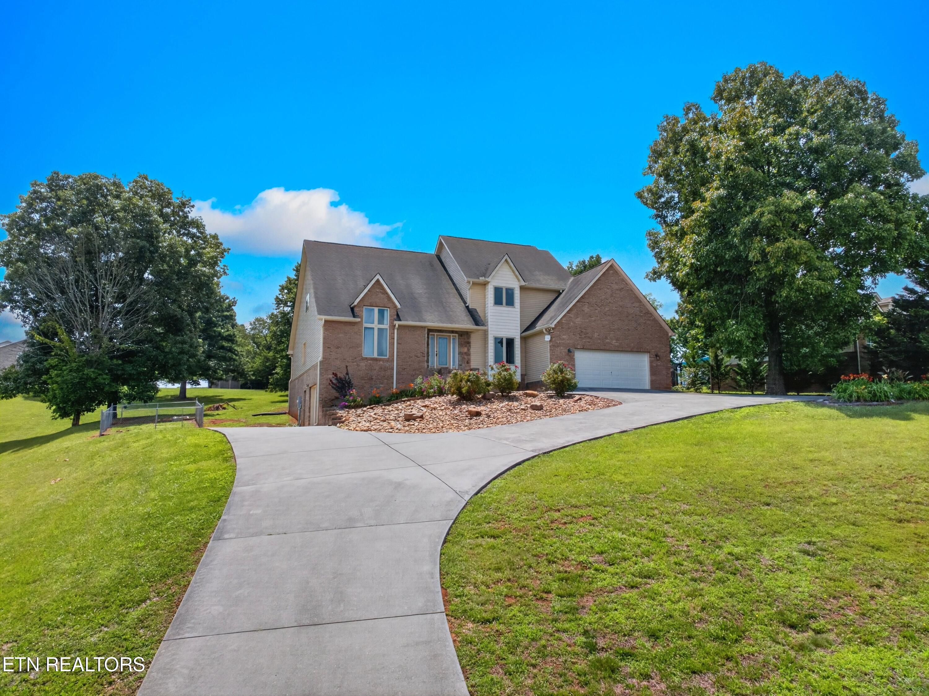 219 Sullivan Pointe Dandridge TN 37725