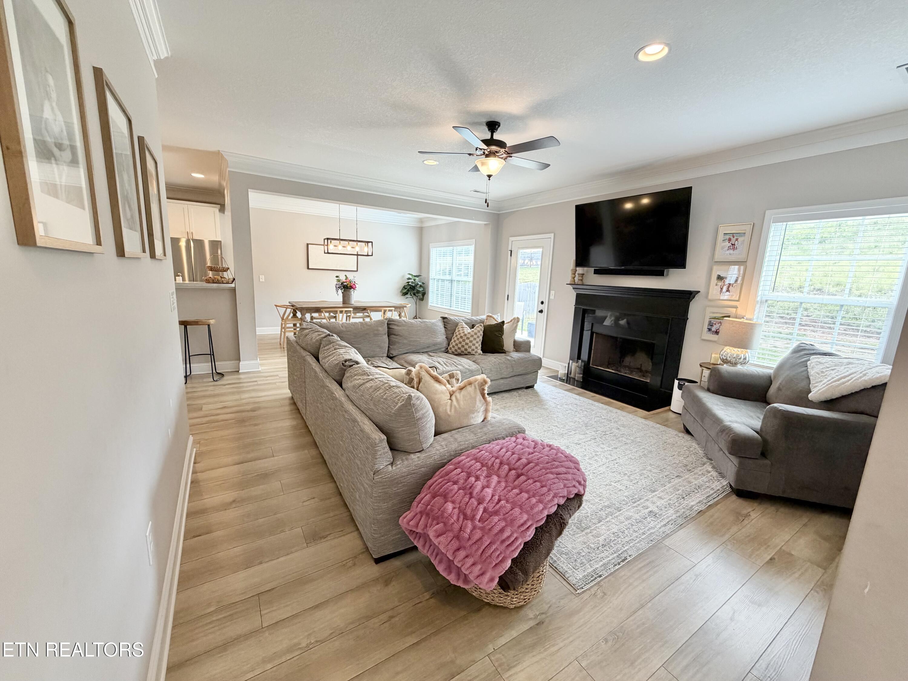 8221 Zodiac Lane Powell TN 37849