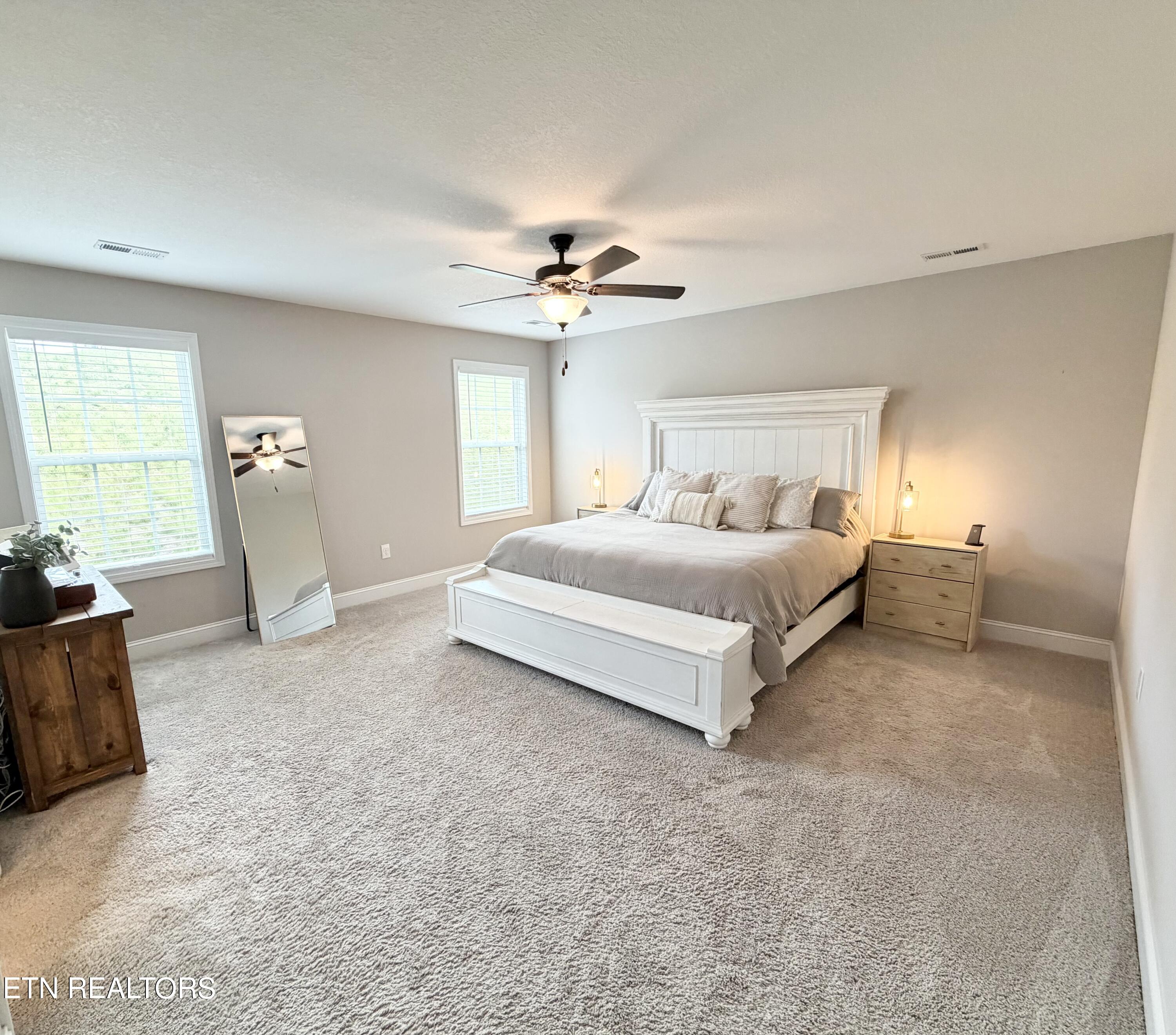 8221 Zodiac Lane Powell TN 37849