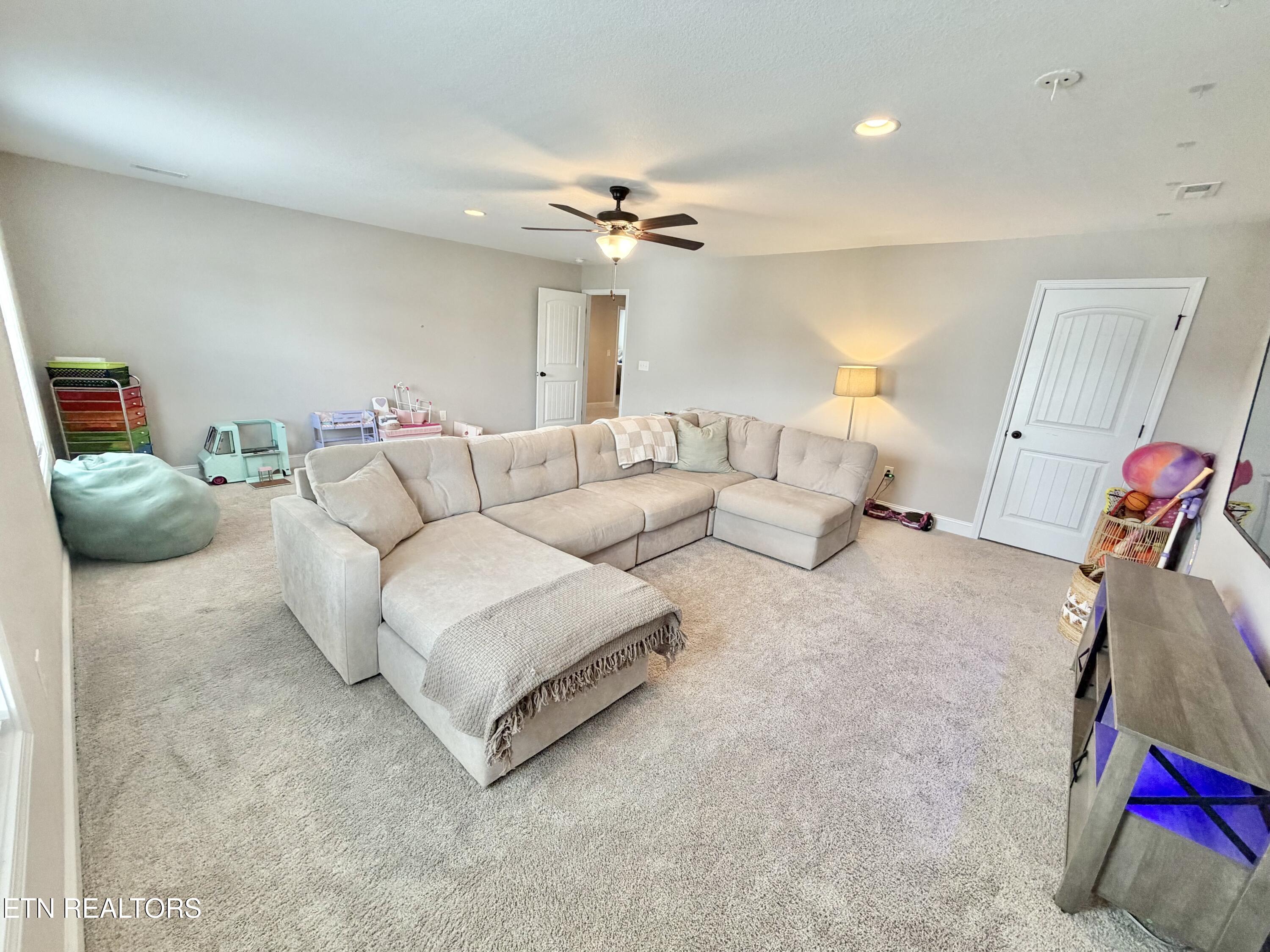 8221 Zodiac Lane Powell TN 37849