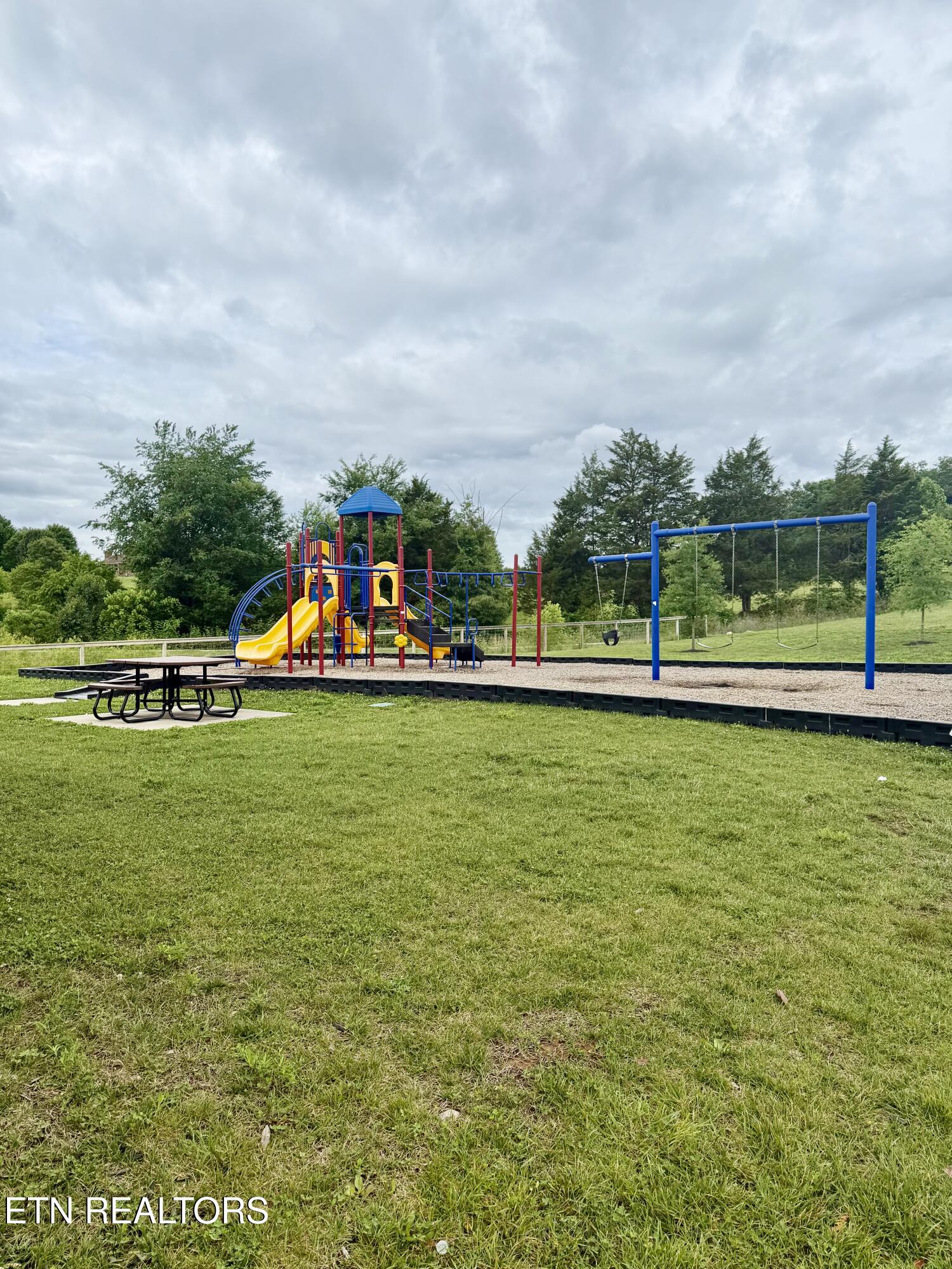 8221 Zodiac Lane Powell TN 37849