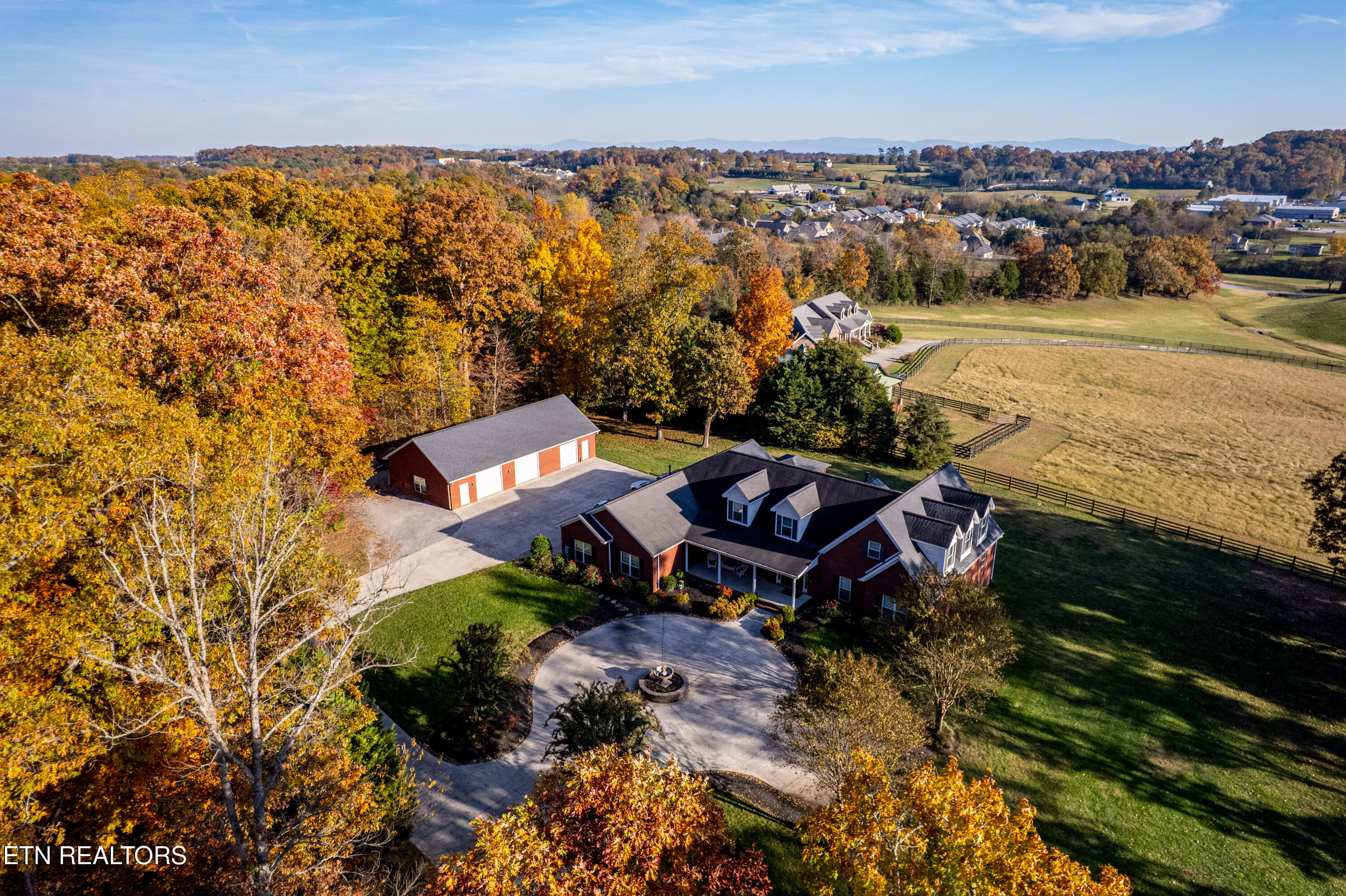 376 Thornton Drive Lenoir City TN 37772