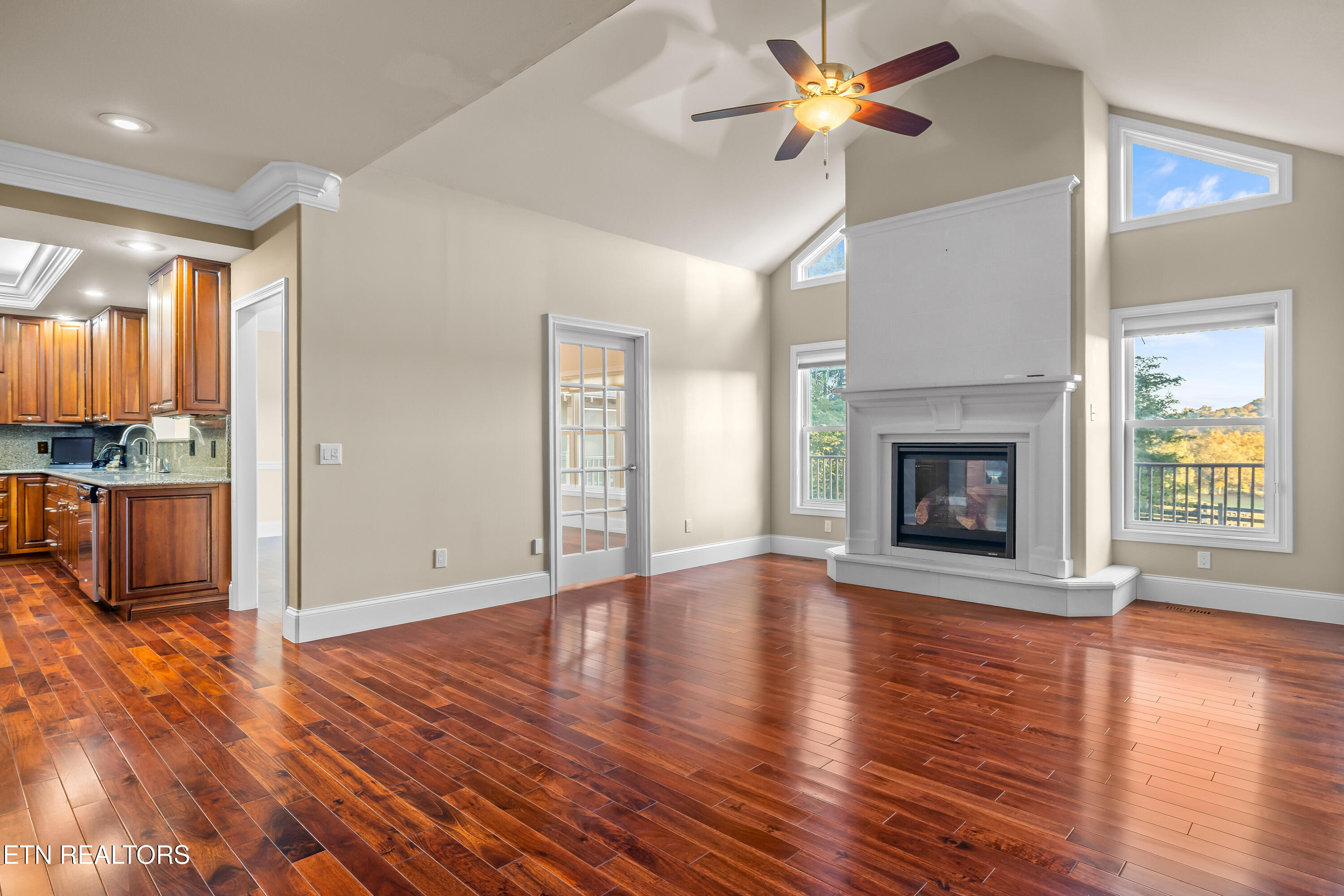 376 Thornton Drive Lenoir City TN 37772