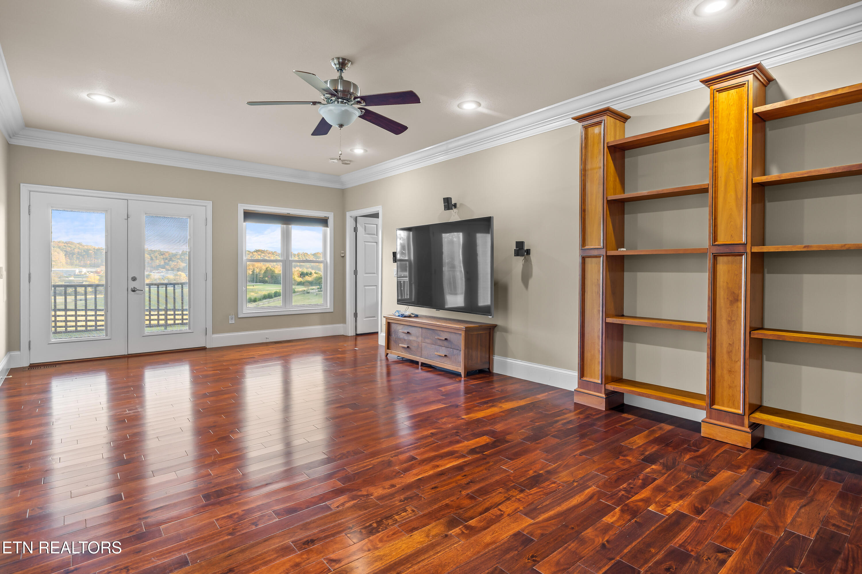 376 Thornton Drive Lenoir City TN 37772