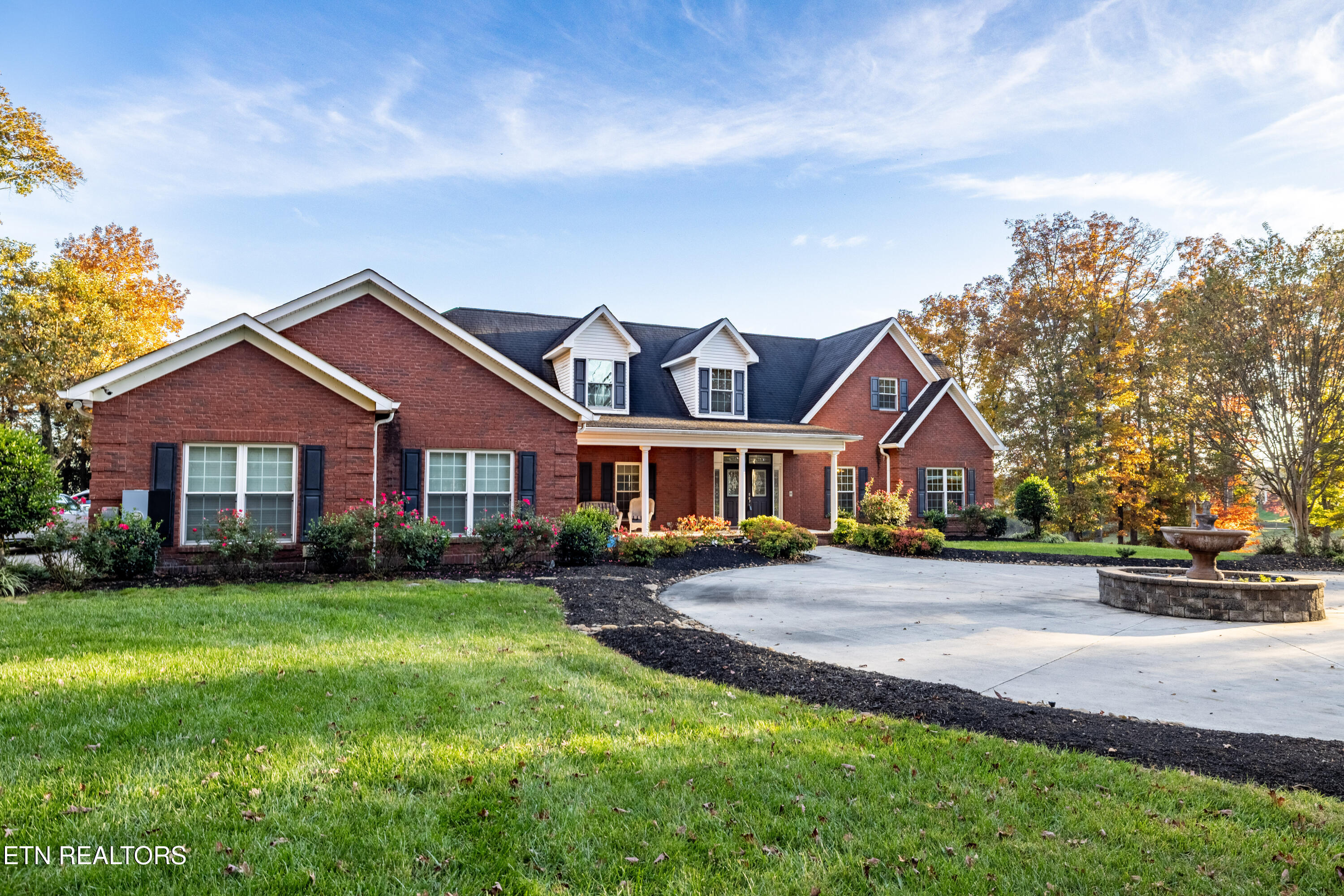 376 Thornton Drive Lenoir City TN 37772