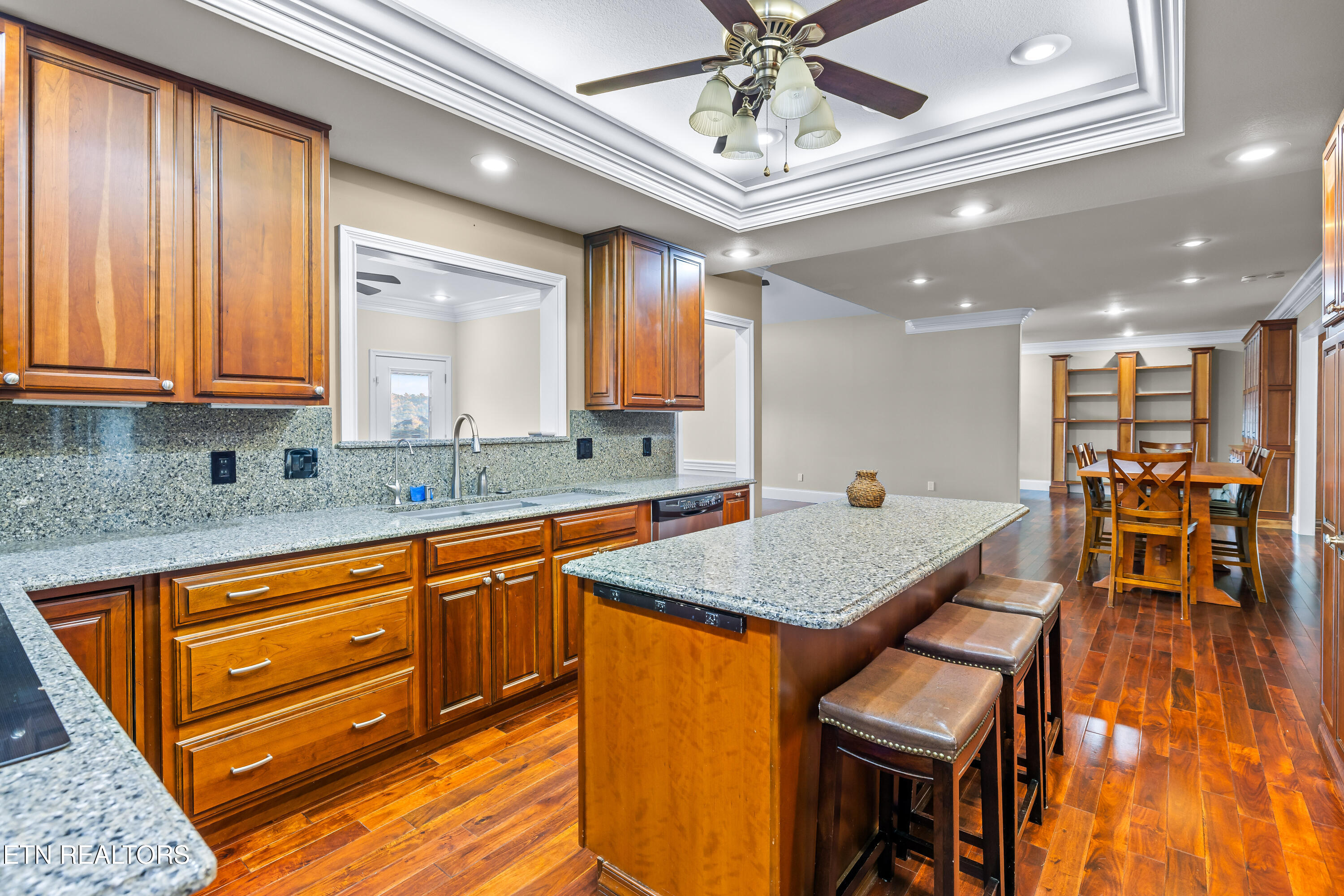 376 Thornton Drive Lenoir City TN 37772