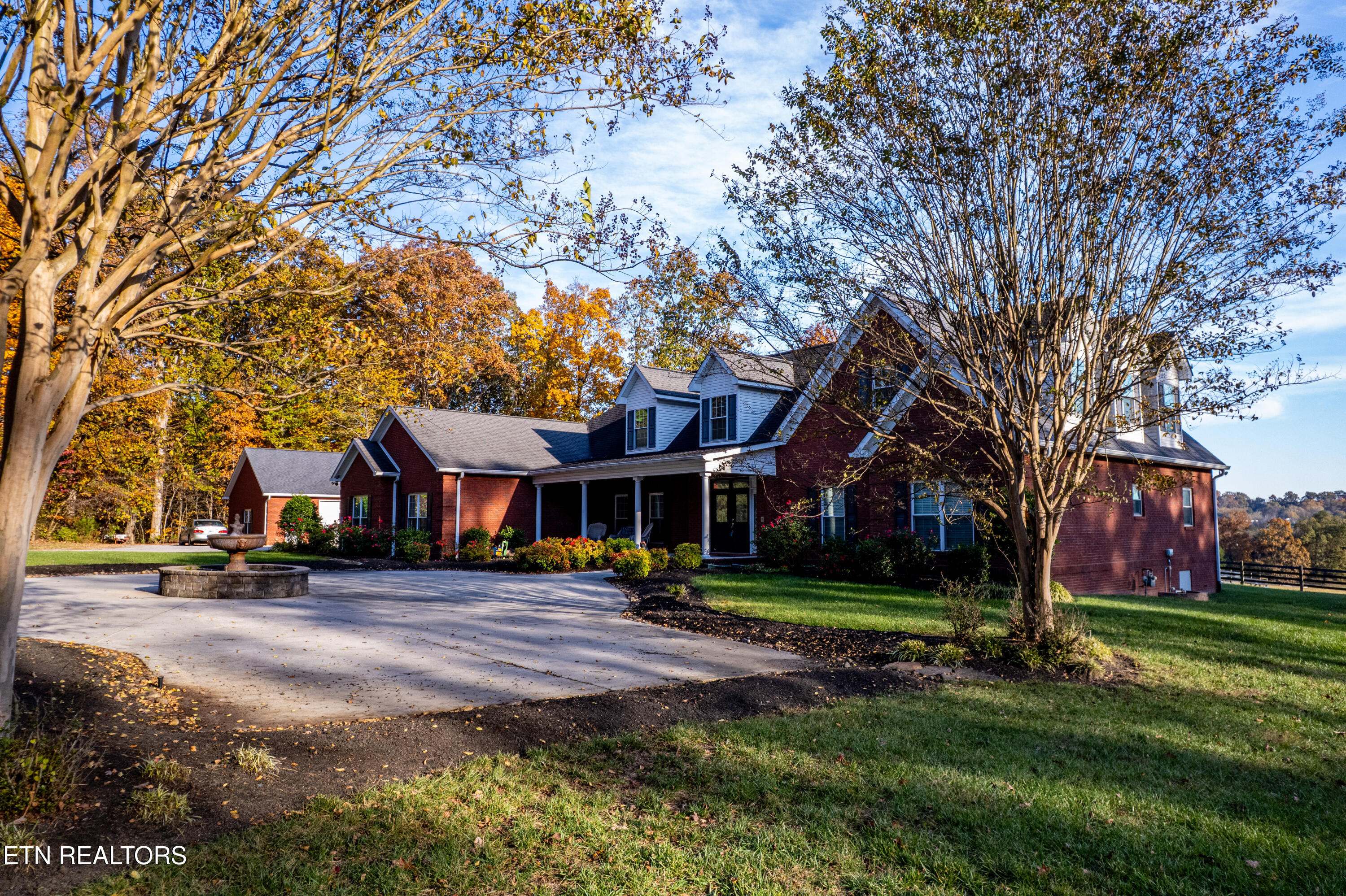 376 Thornton Drive Lenoir City TN 37772