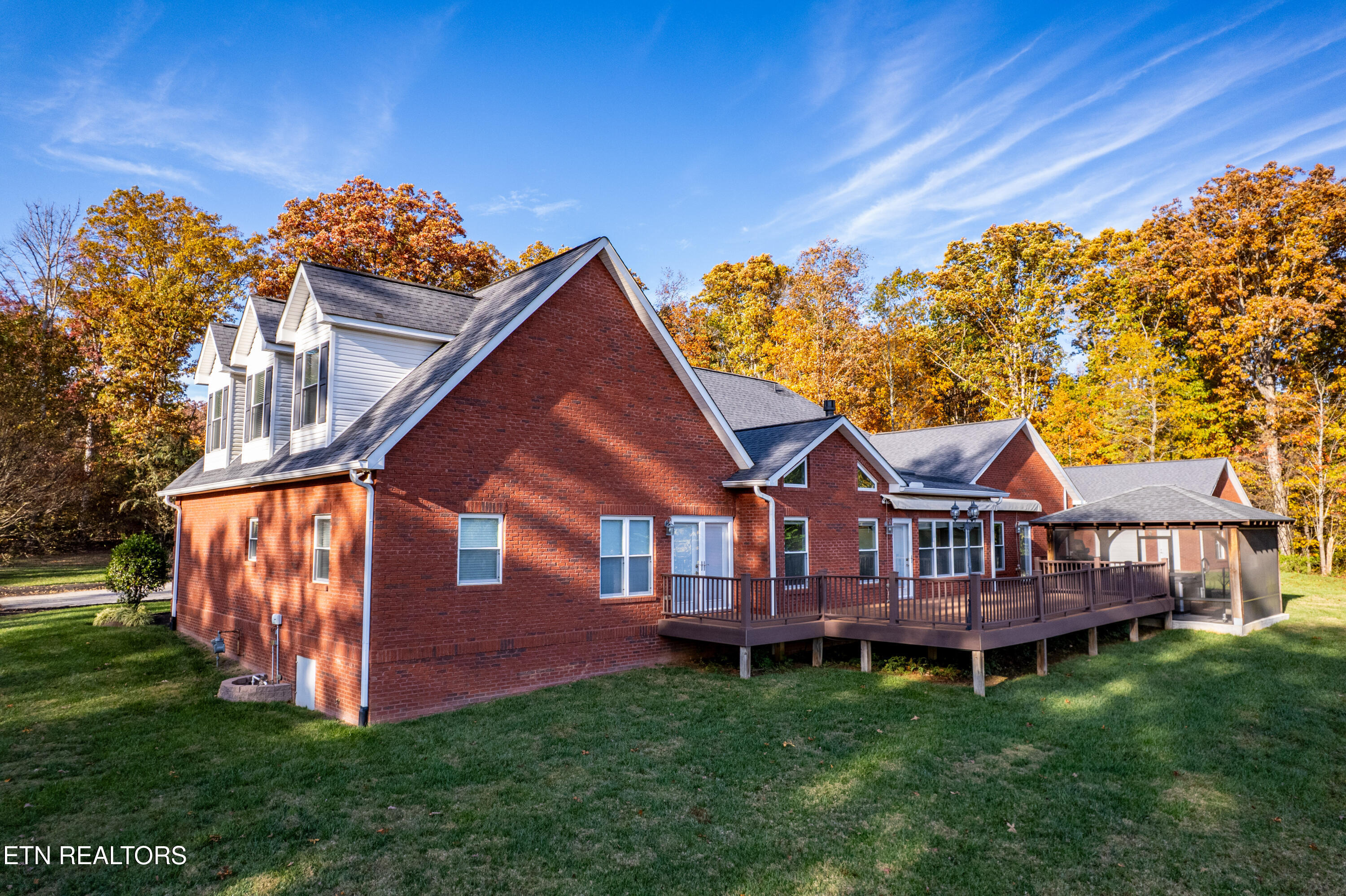 376 Thornton Drive Lenoir City TN 37772