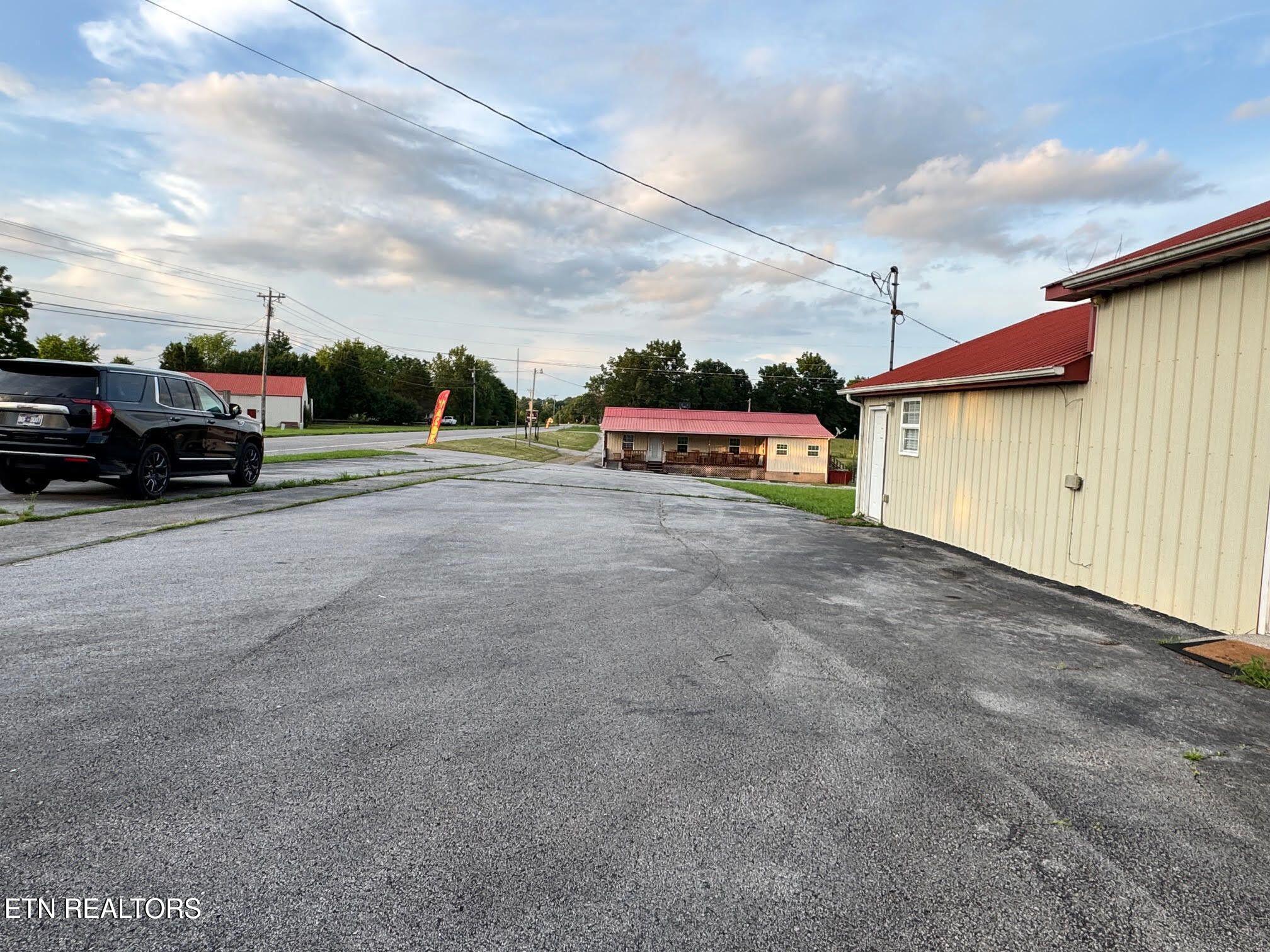 5521 S York Highway 5521 Highway Grimsley TN 38565