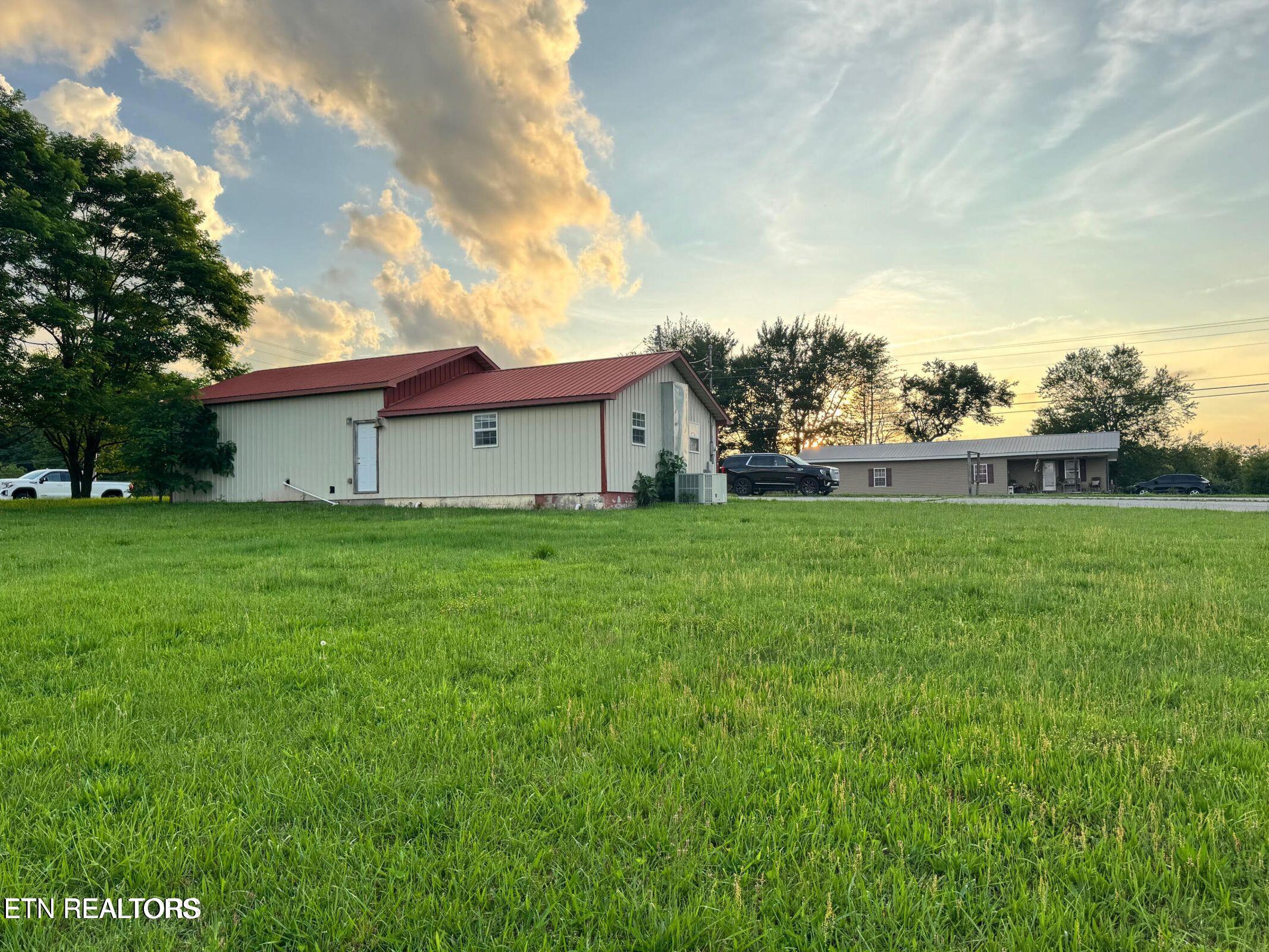 5521 S York Highway 5521 Highway Grimsley TN 38565