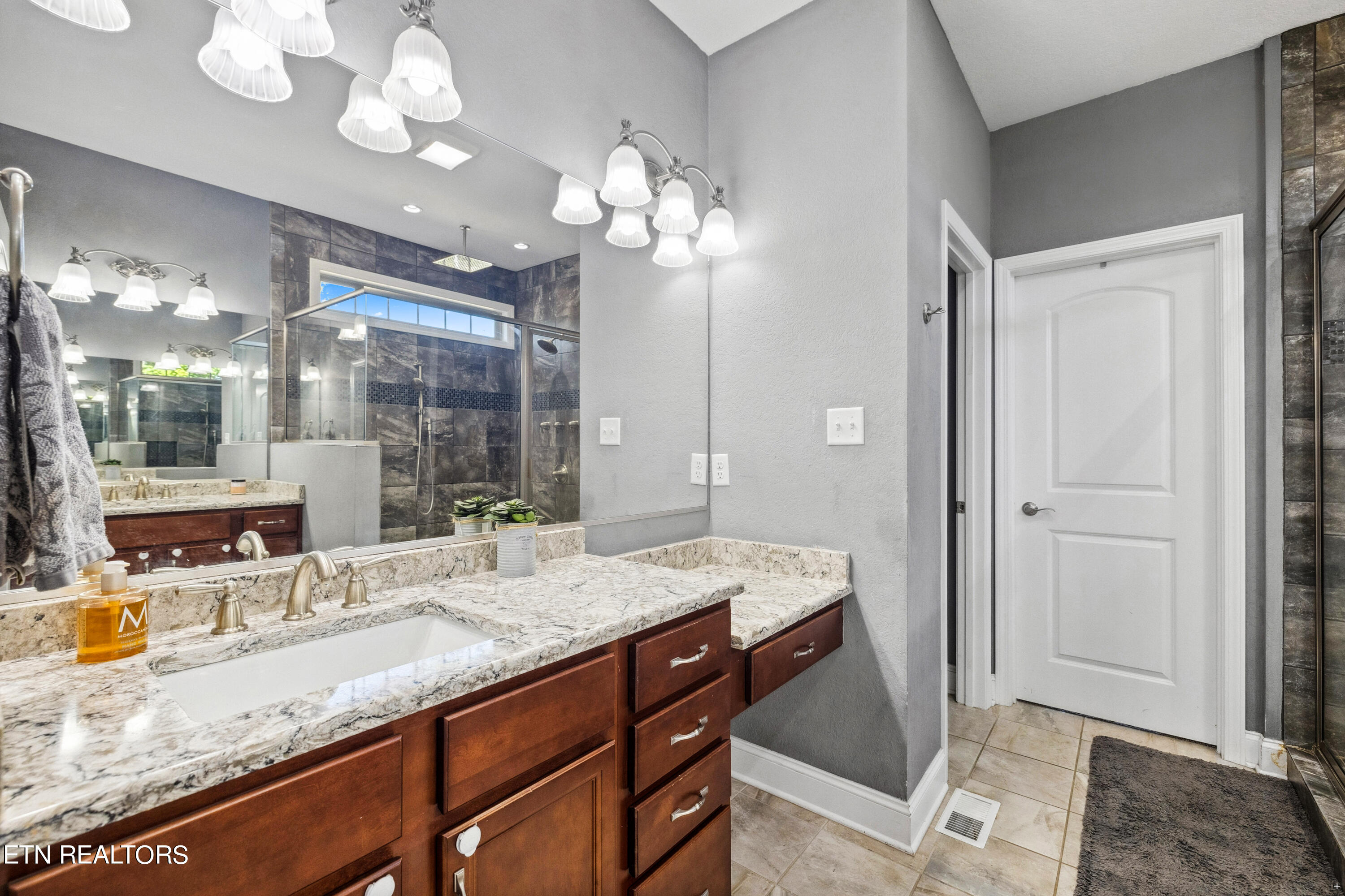 1908 Schaeffer Road Knoxville TN 37932