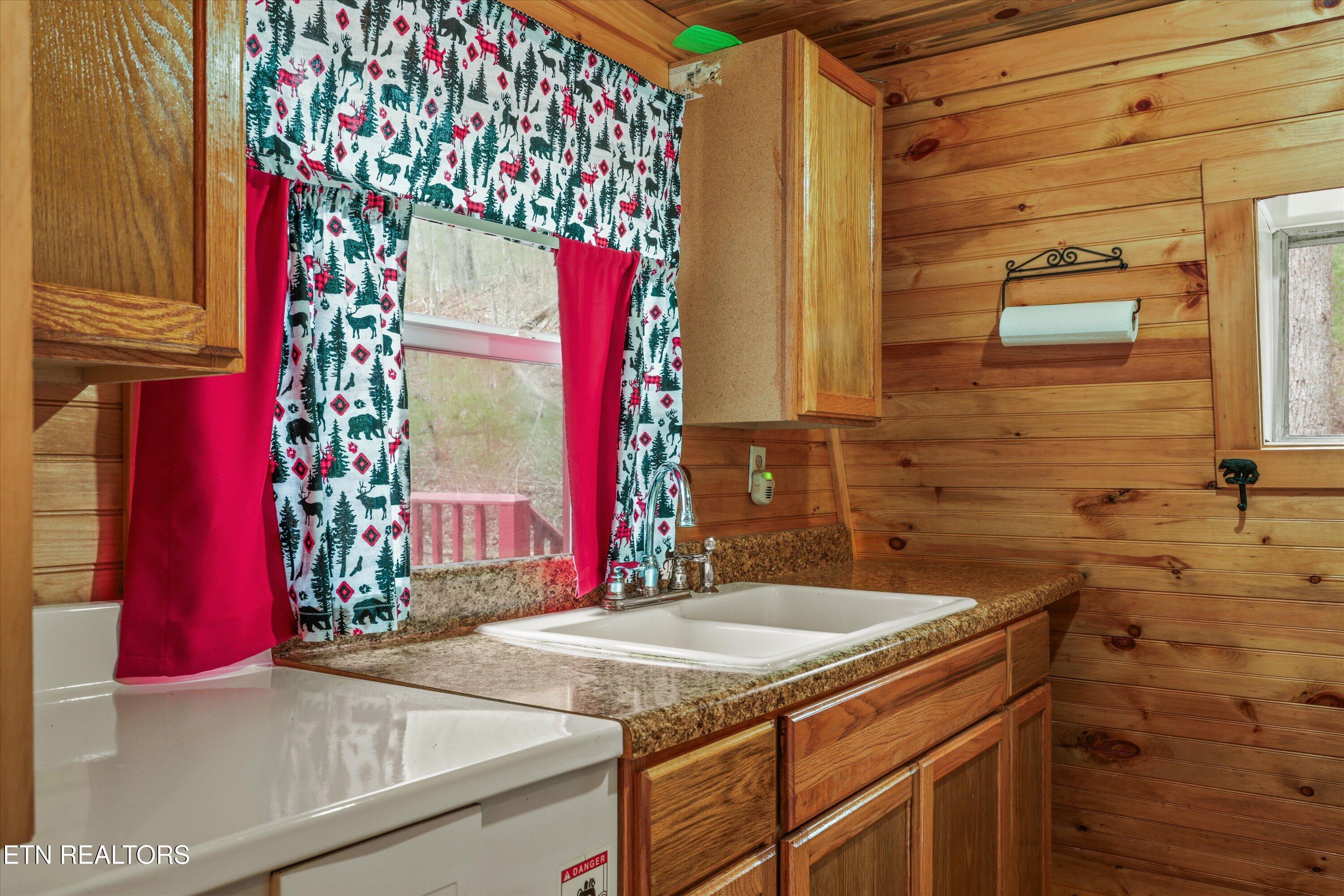 314 Caney Branch Road Tellico Plains TN 37385