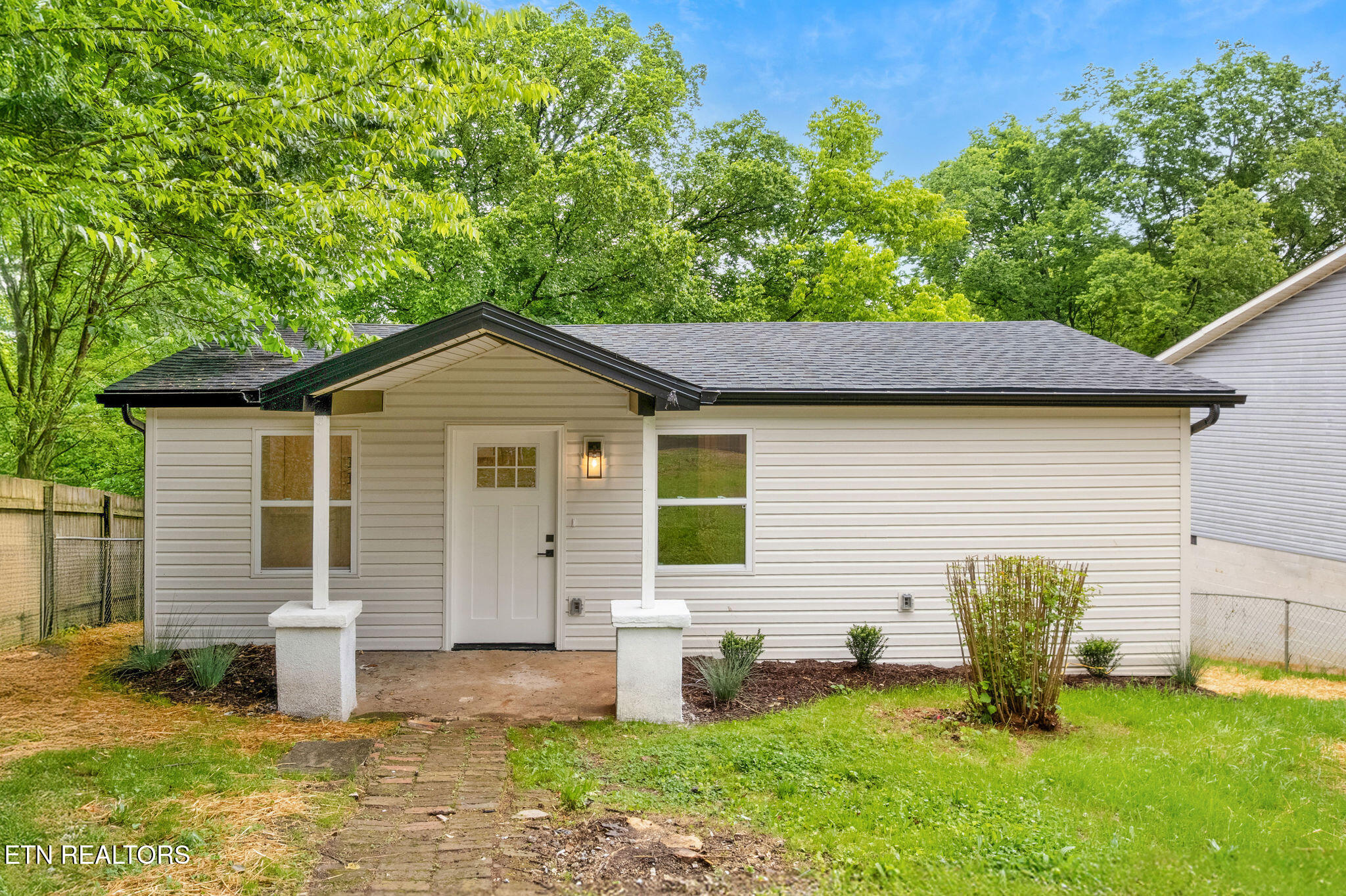 2116 NW Madison Road Knoxville TN 37912