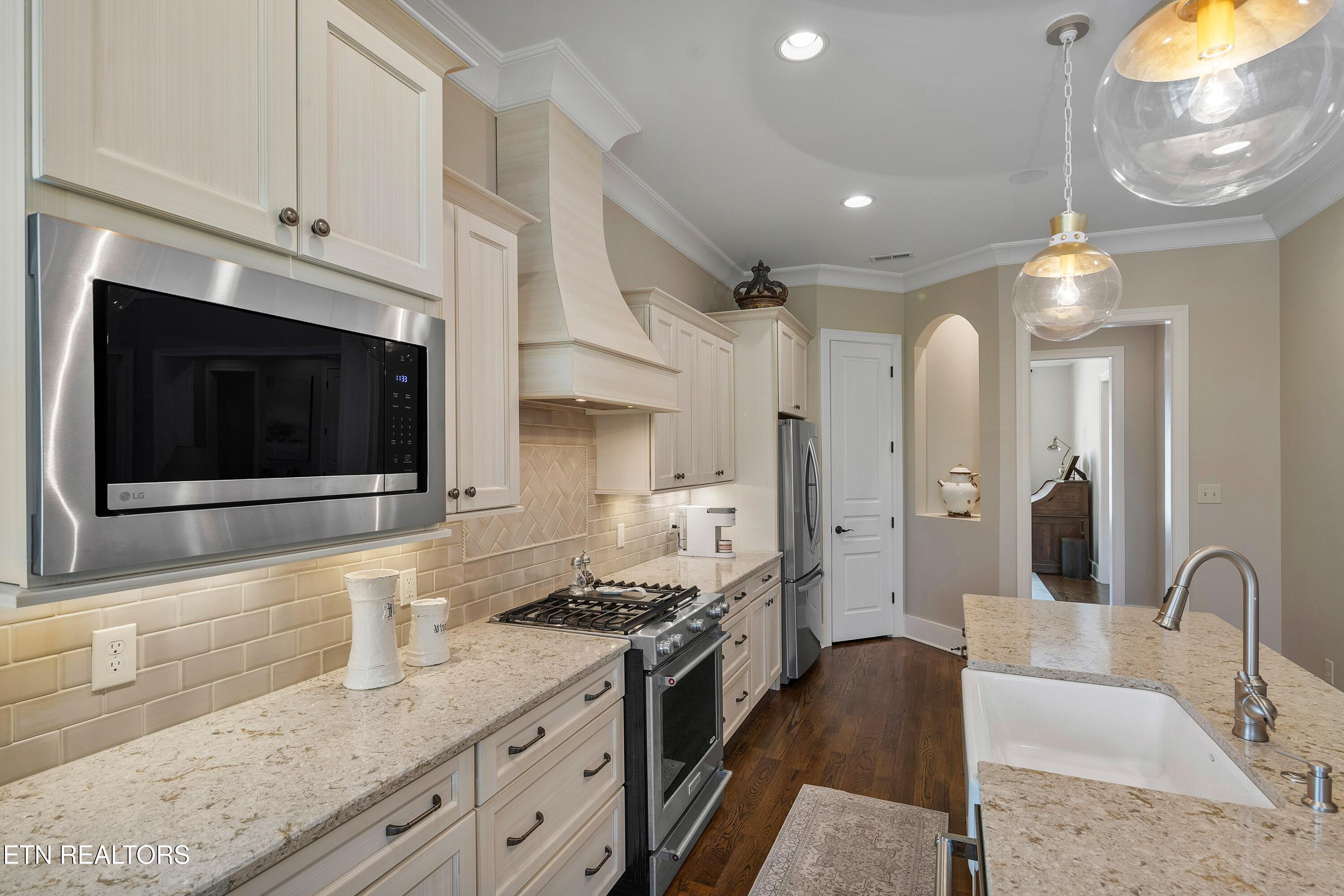 1304 Legacy Cove Way Knoxville TN 37919