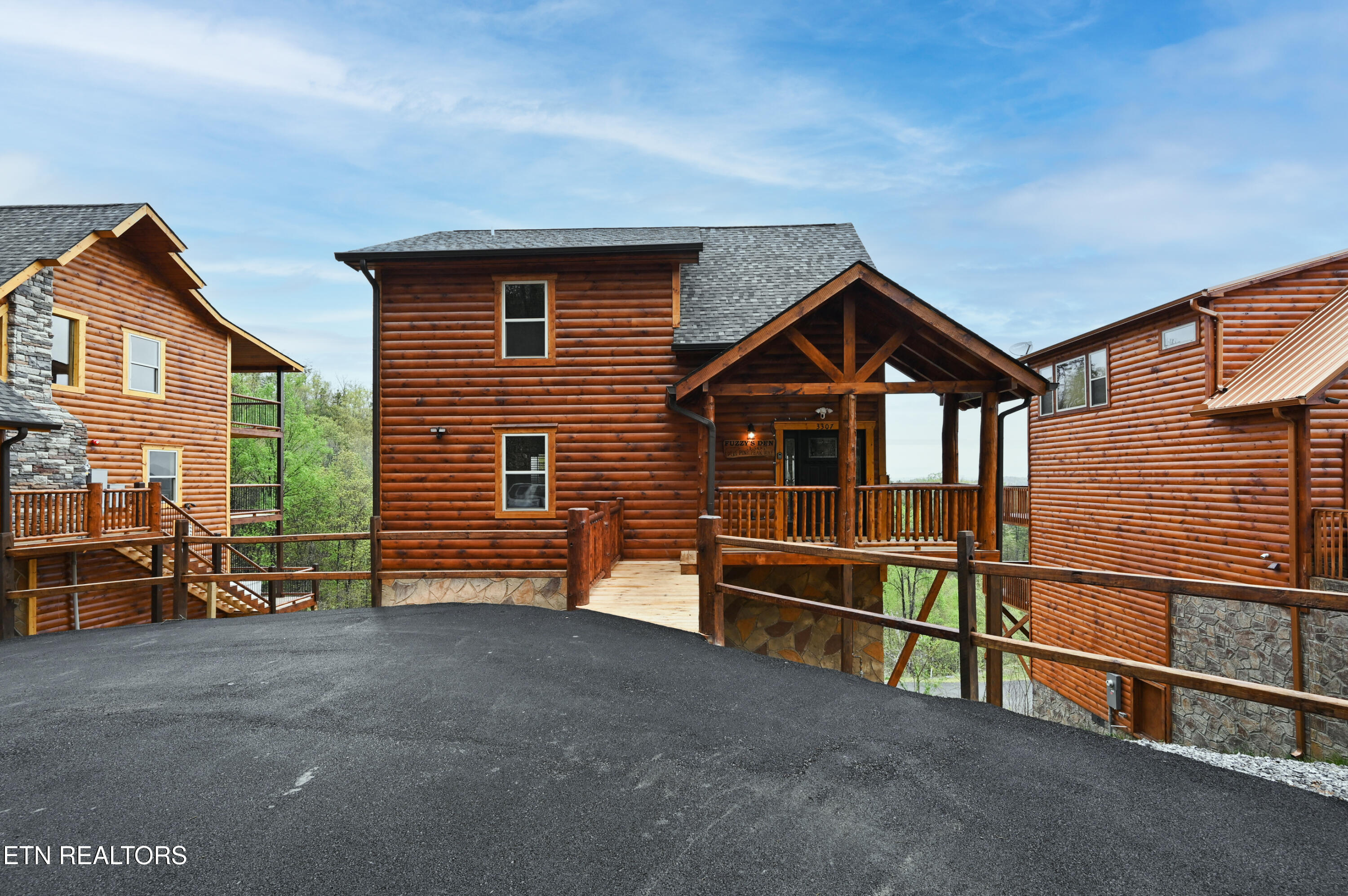 3307 Pine Peak Way Sevierville TN 37862