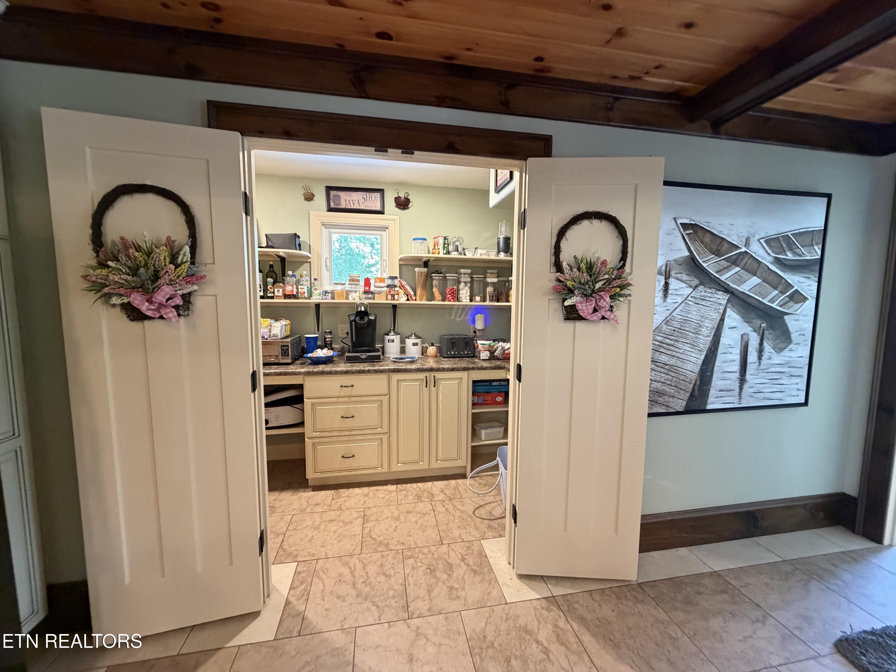 1910 Laramie Trail Dandridge TN 37725