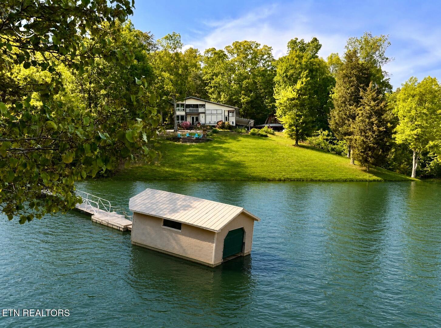 1910 Laramie Trail Dandridge TN 37725