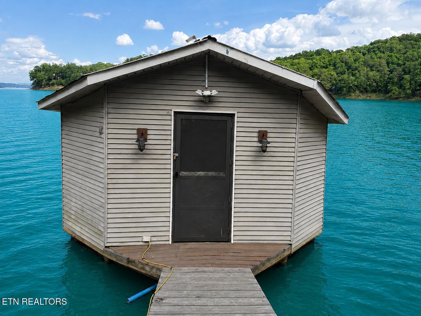 1910 Laramie Trail Dandridge TN 37725