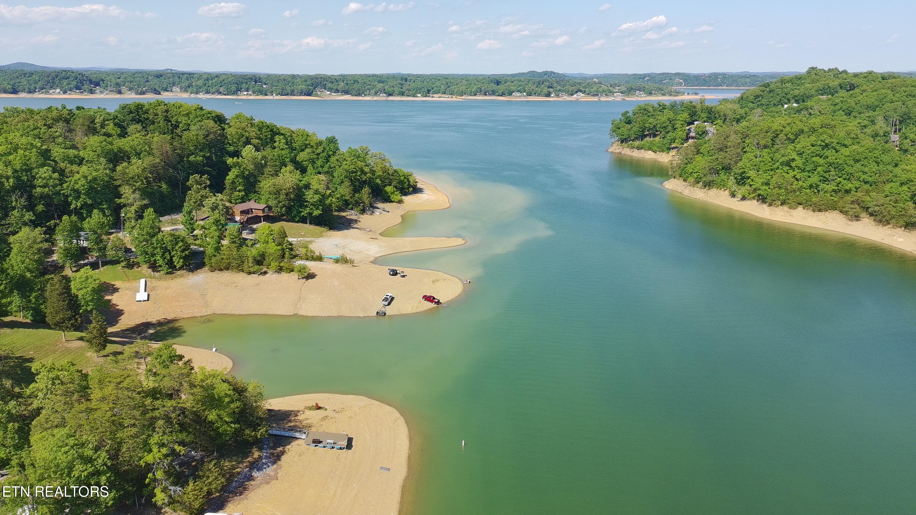 1910 Laramie Trail Dandridge TN 37725