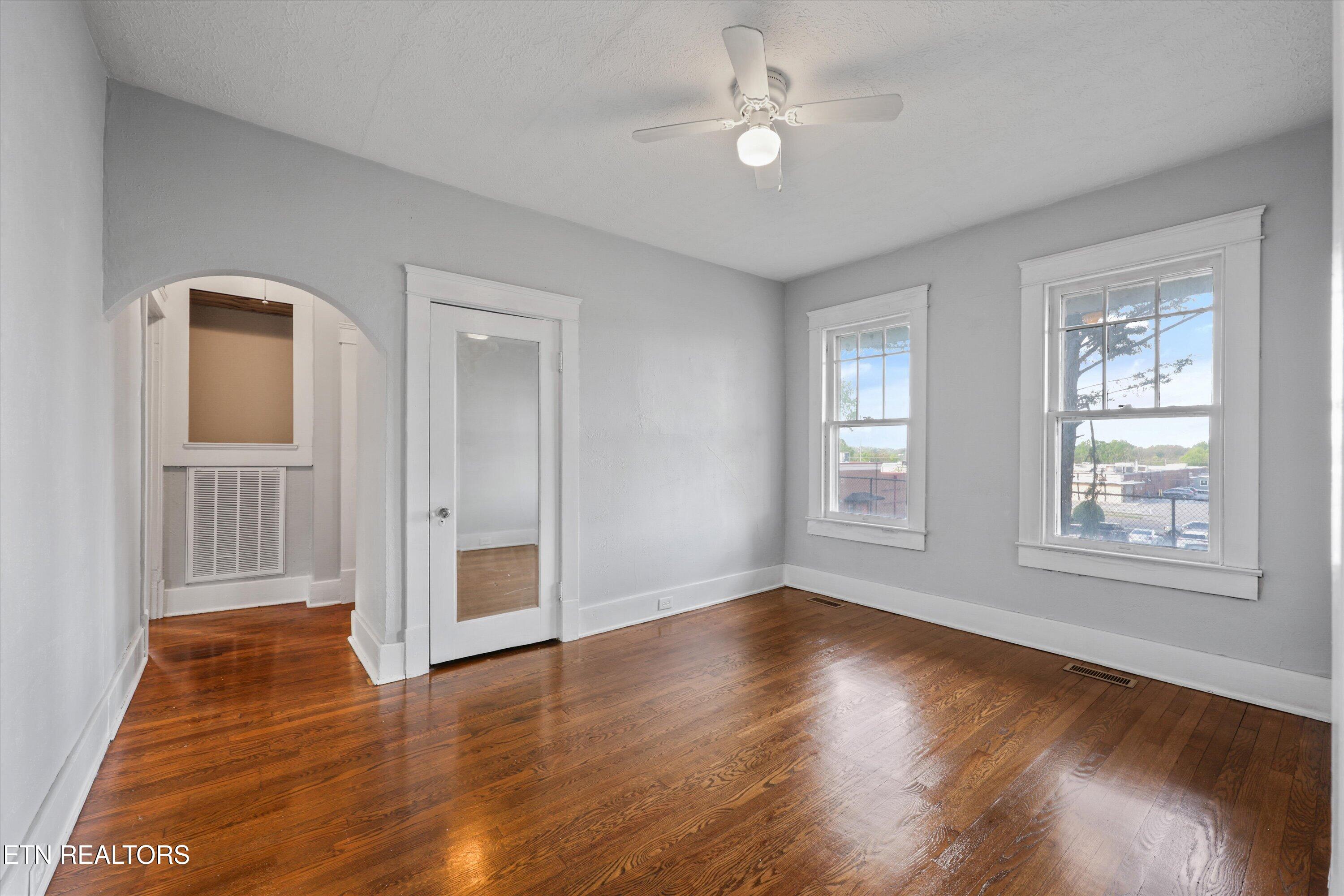 120 E Churchwell Avenue Knoxville TN 37917