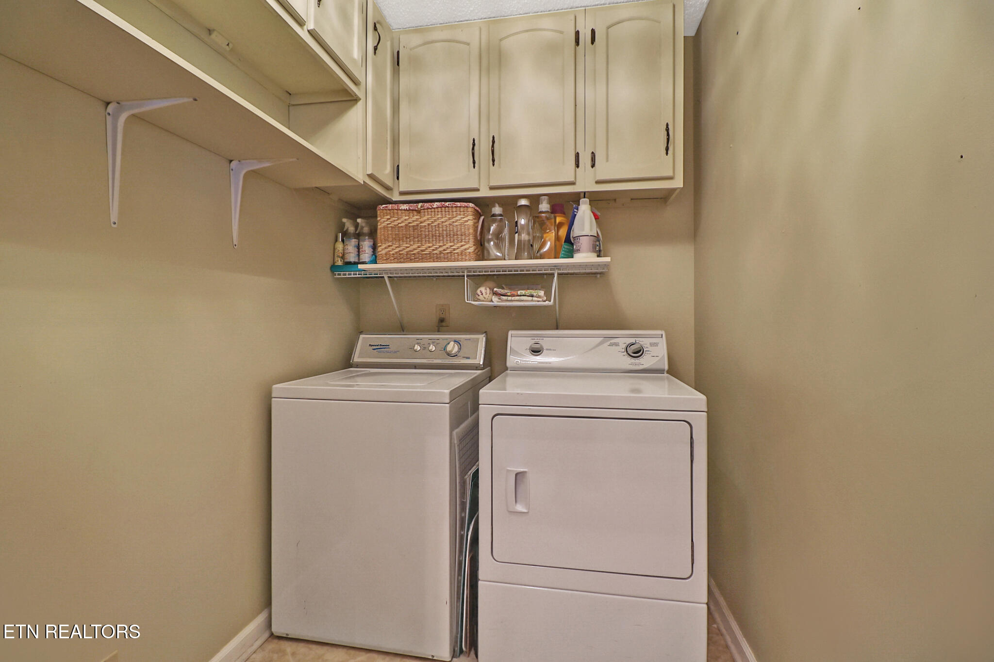 13 Dalton Terrace Crossville TN 38558