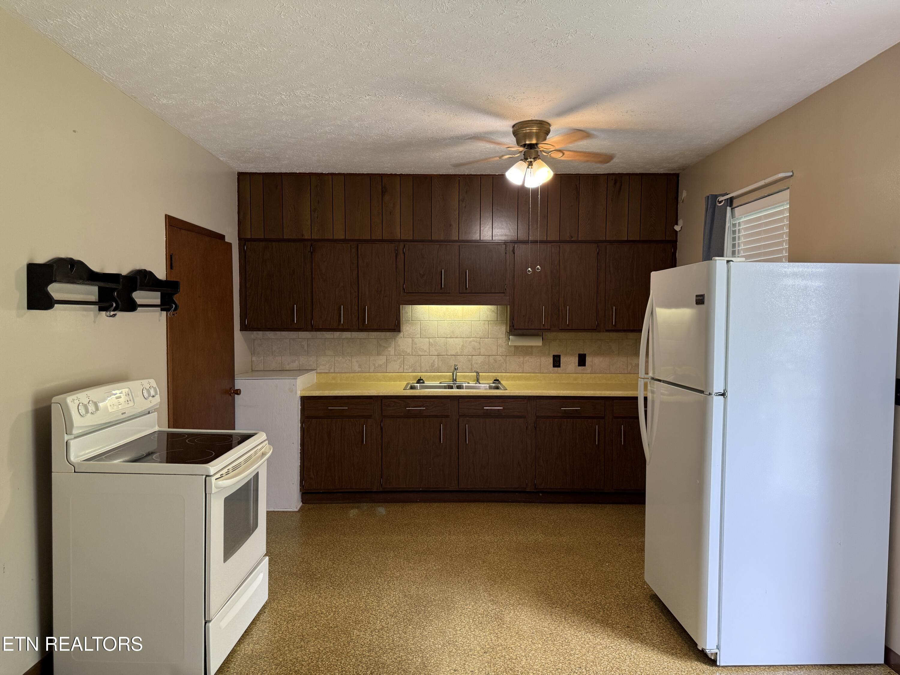 4544 N Wildwood Road Maryville TN 37804