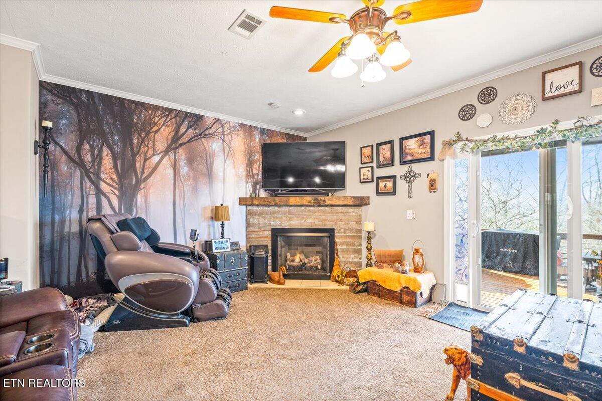 1048 Deerfield Way Lafollette TN 37766