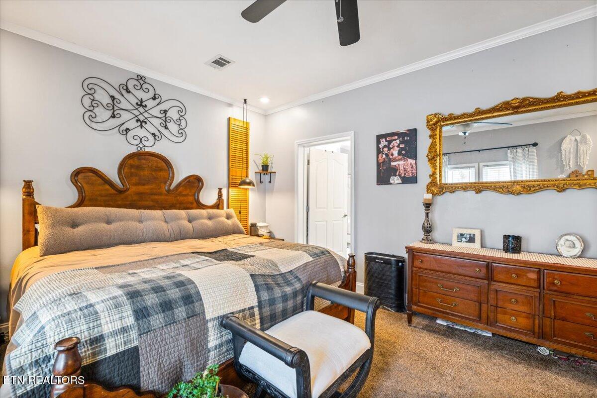 1048 Deerfield Way Lafollette TN 37766