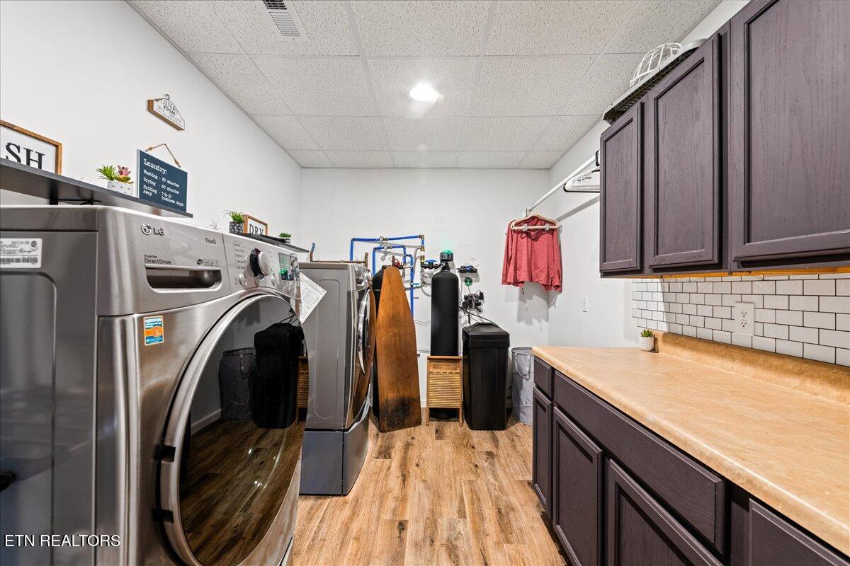 1048 Deerfield Way Lafollette TN 37766