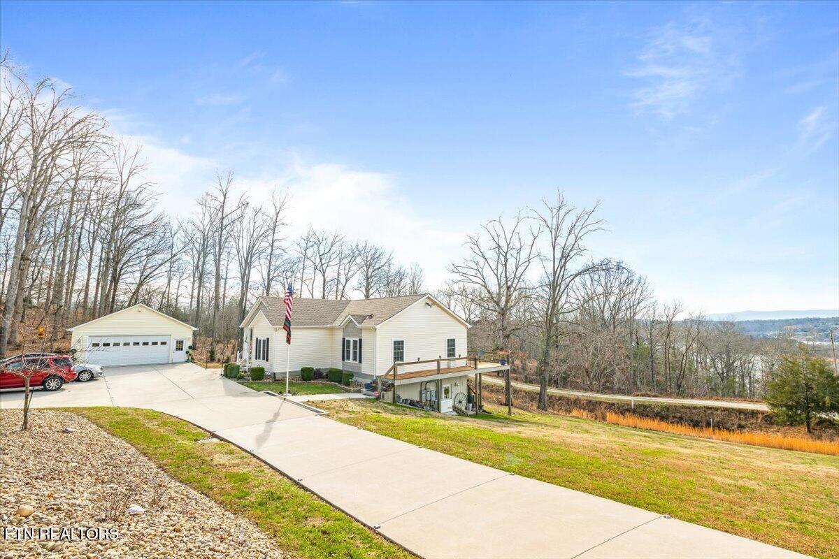1048 Deerfield Way Lafollette TN 37766