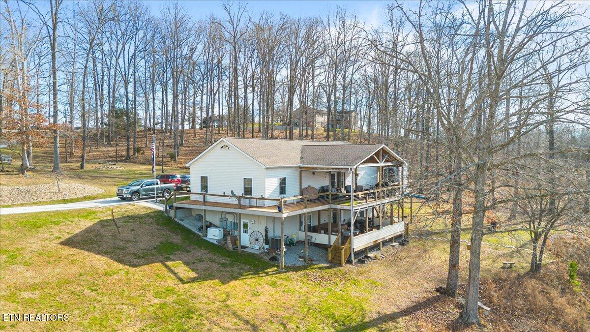 1048 Deerfield Way Lafollette TN 37766
