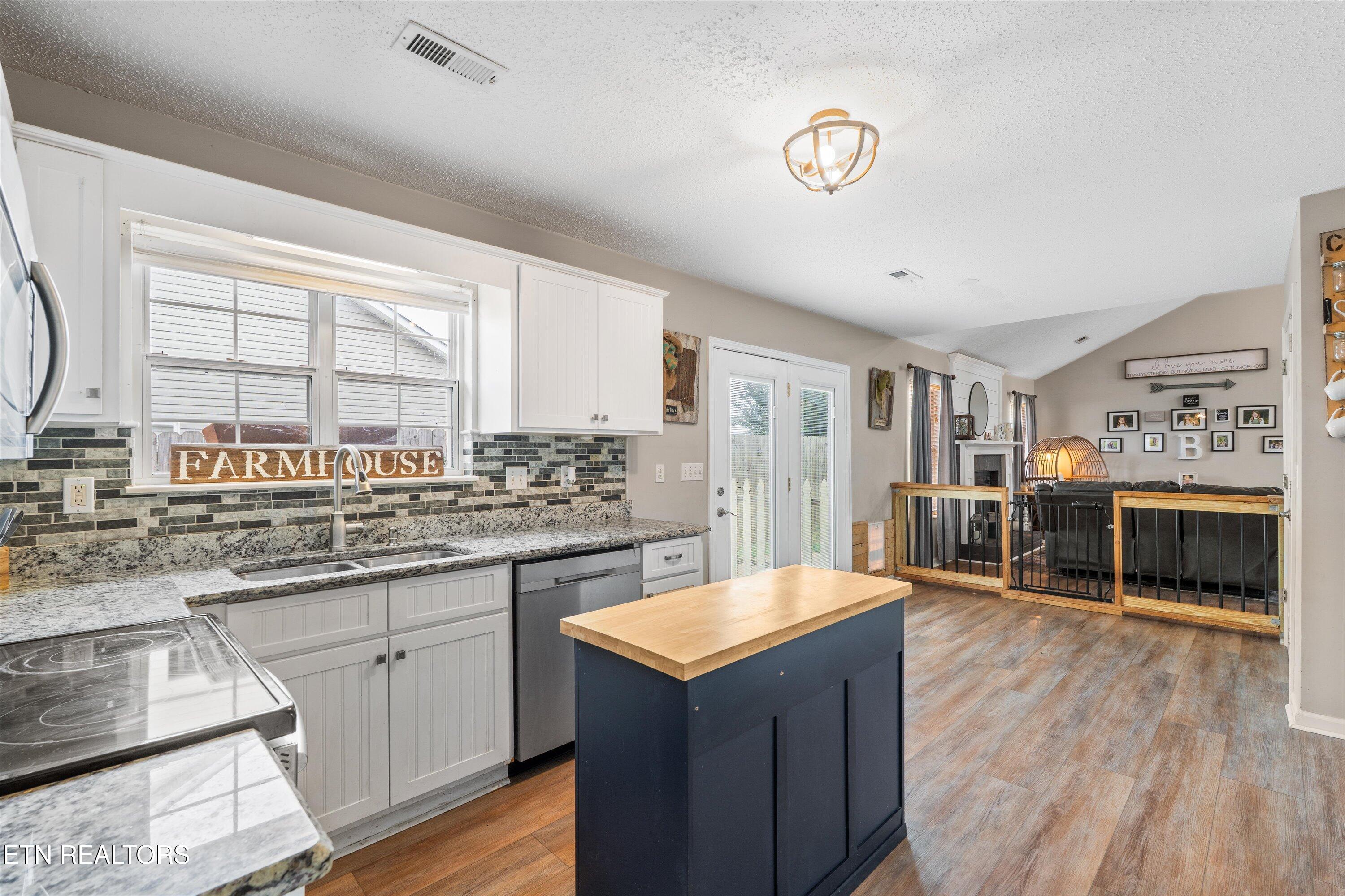 3160 Harrington Court Maryville TN 37803