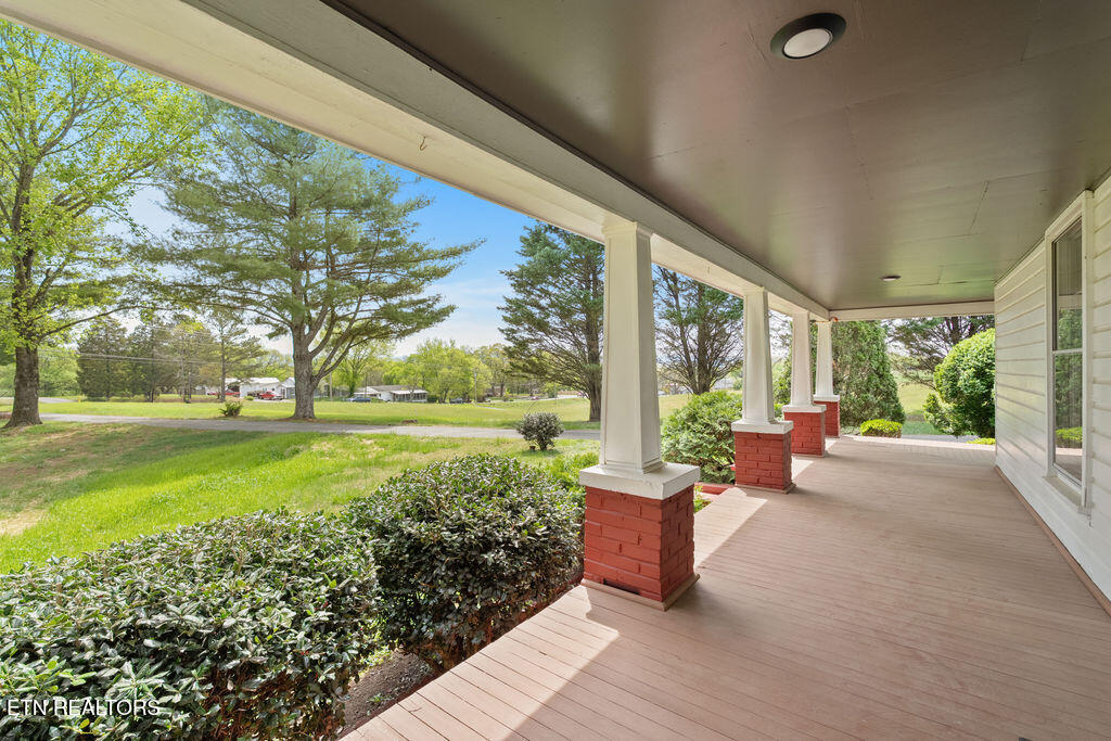 1438 W Hunt Road Maryville TN 37801