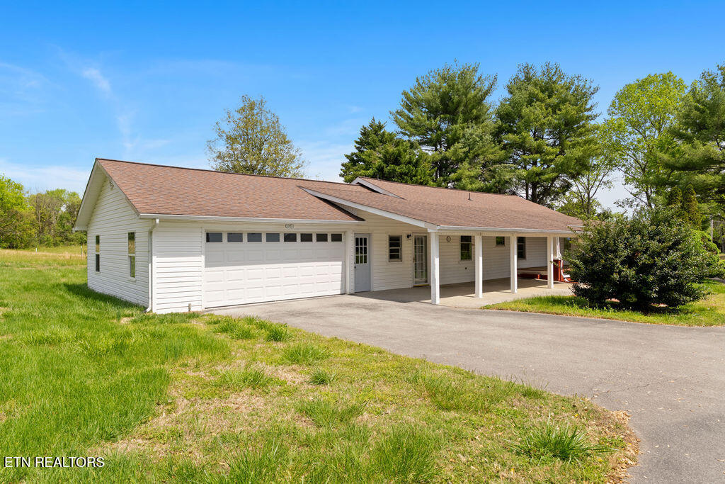1438 W Hunt Road Maryville TN 37801