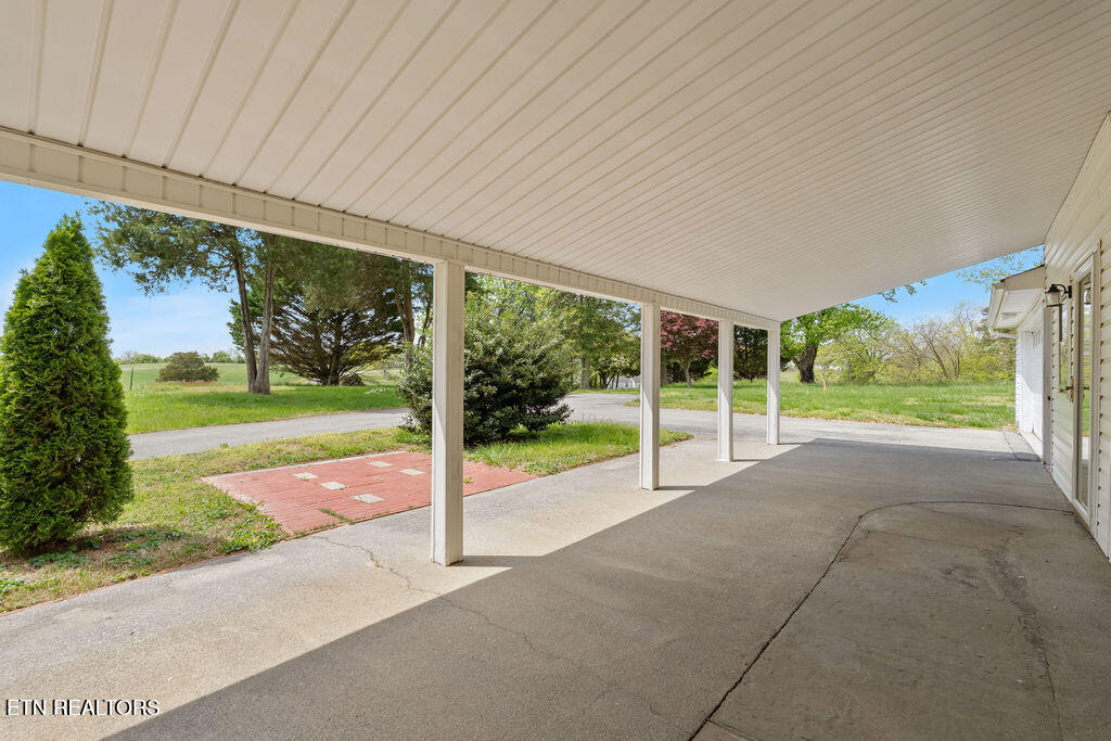 1438 W Hunt Road Maryville TN 37801