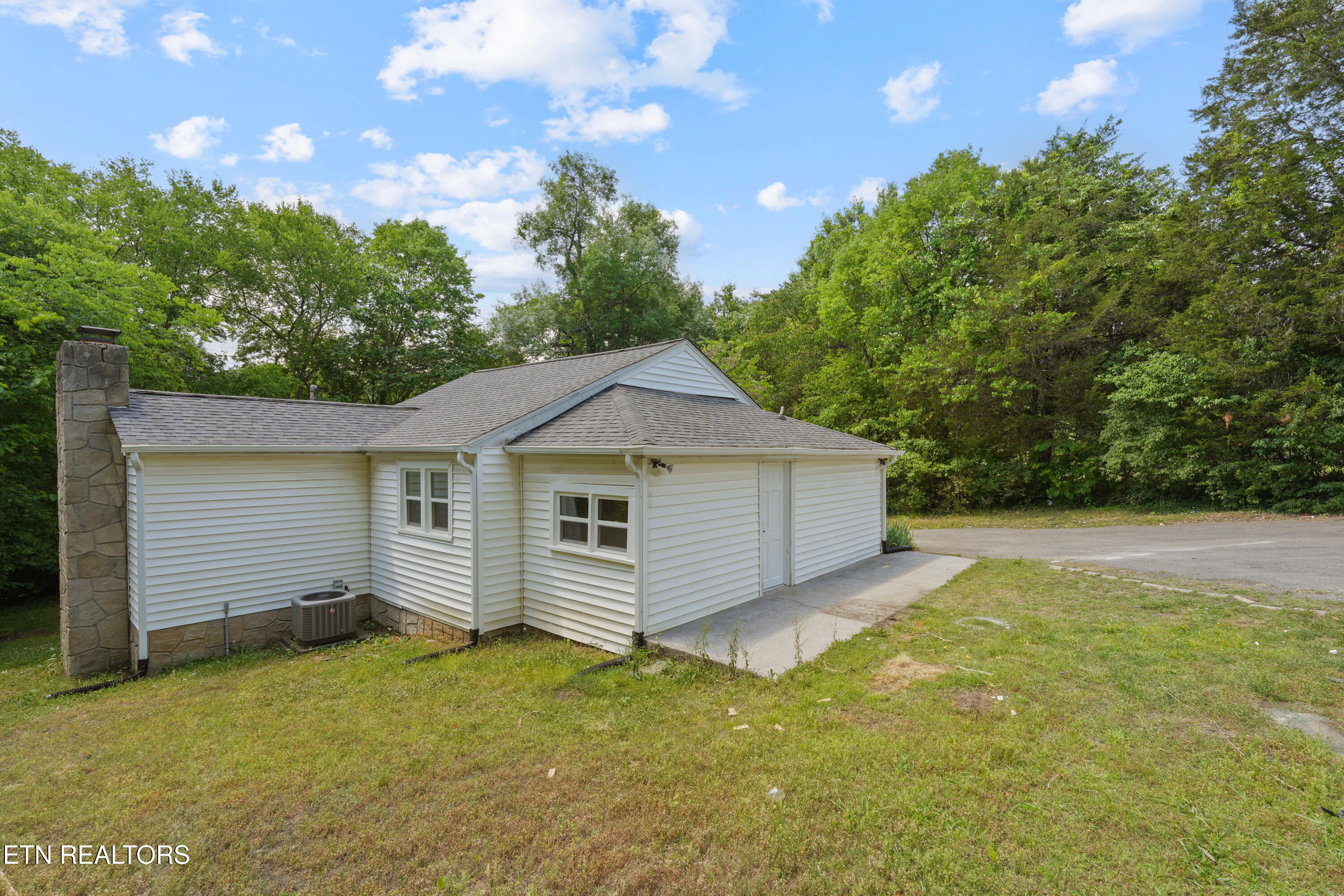 6412 Sevierville Pike Knoxville TN 37920