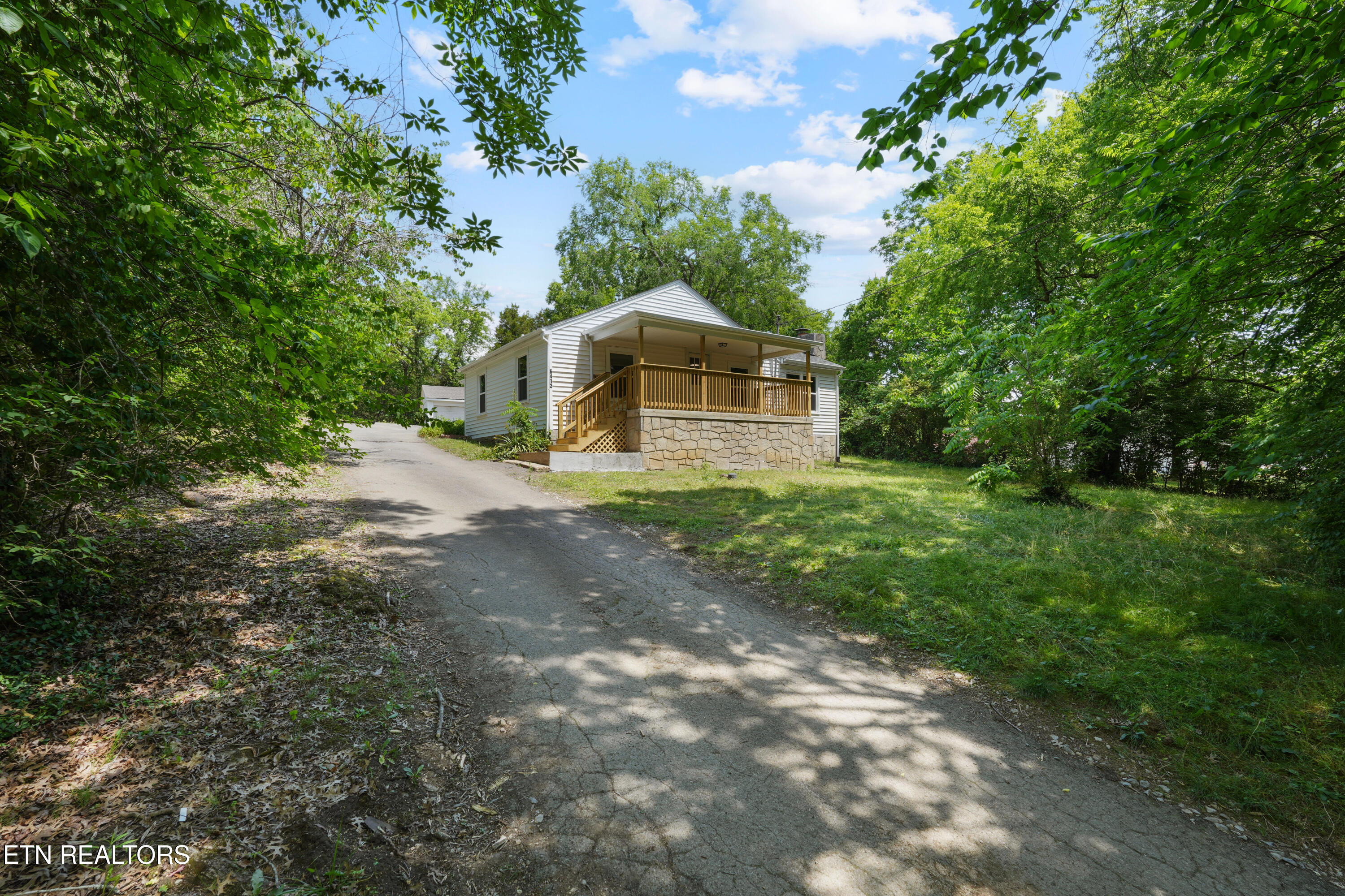 6412 Sevierville Pike Knoxville TN 37920